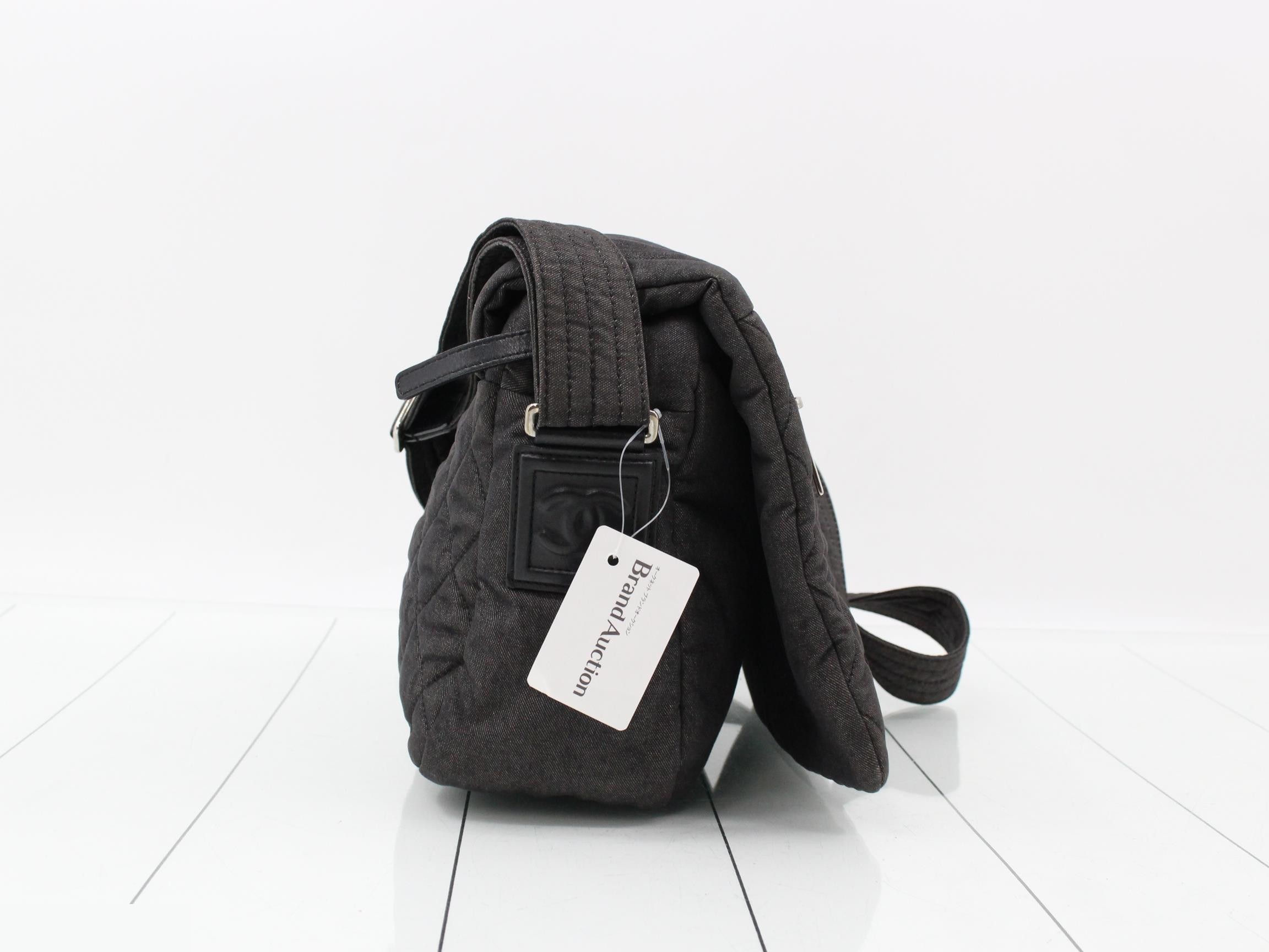 Matelassé Coco Cocoon Canvas Shoulder Bag, with original seal, size 14 — view 4