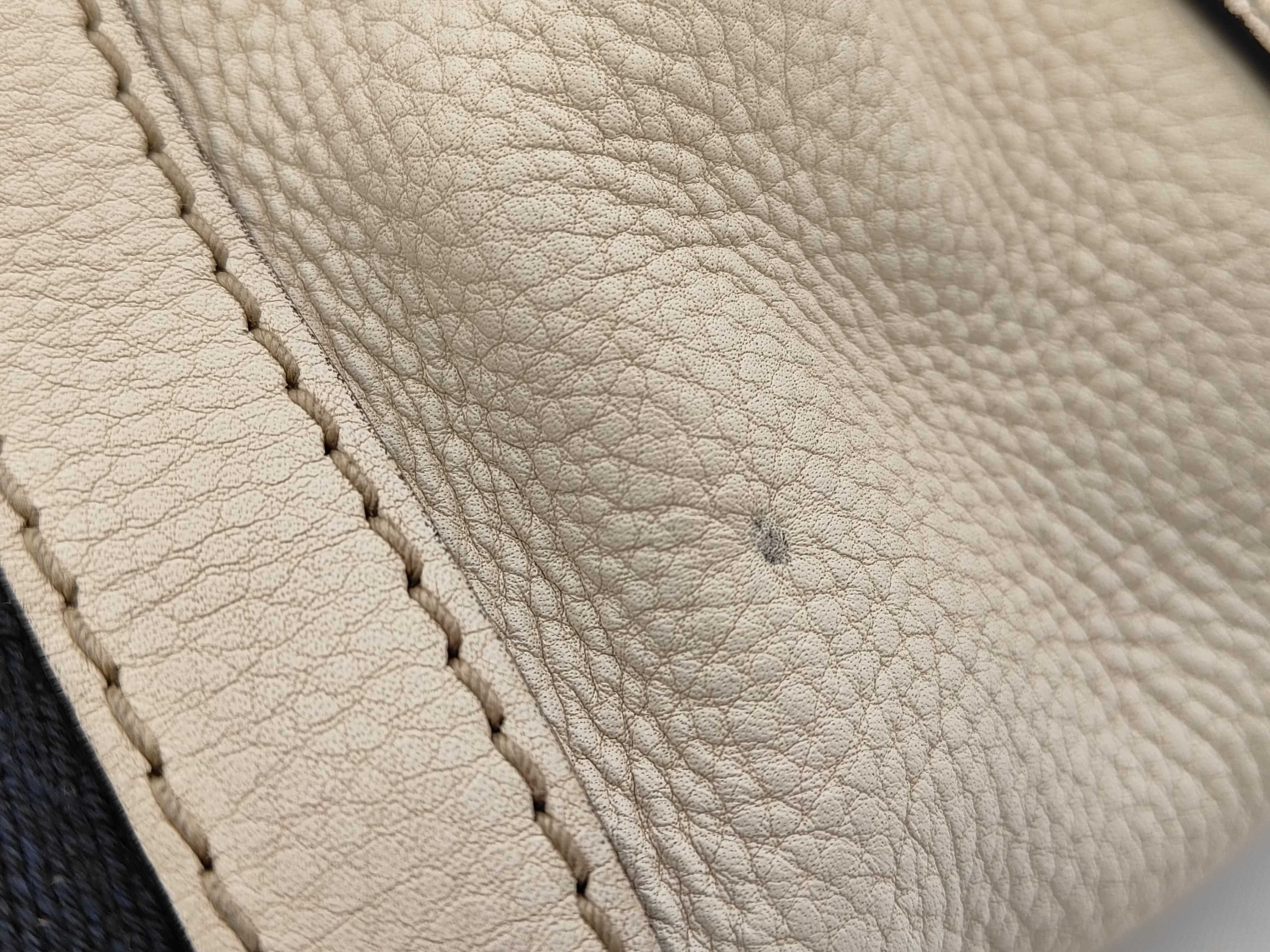 White Leather Boston Handbag with Long Strap — view 15