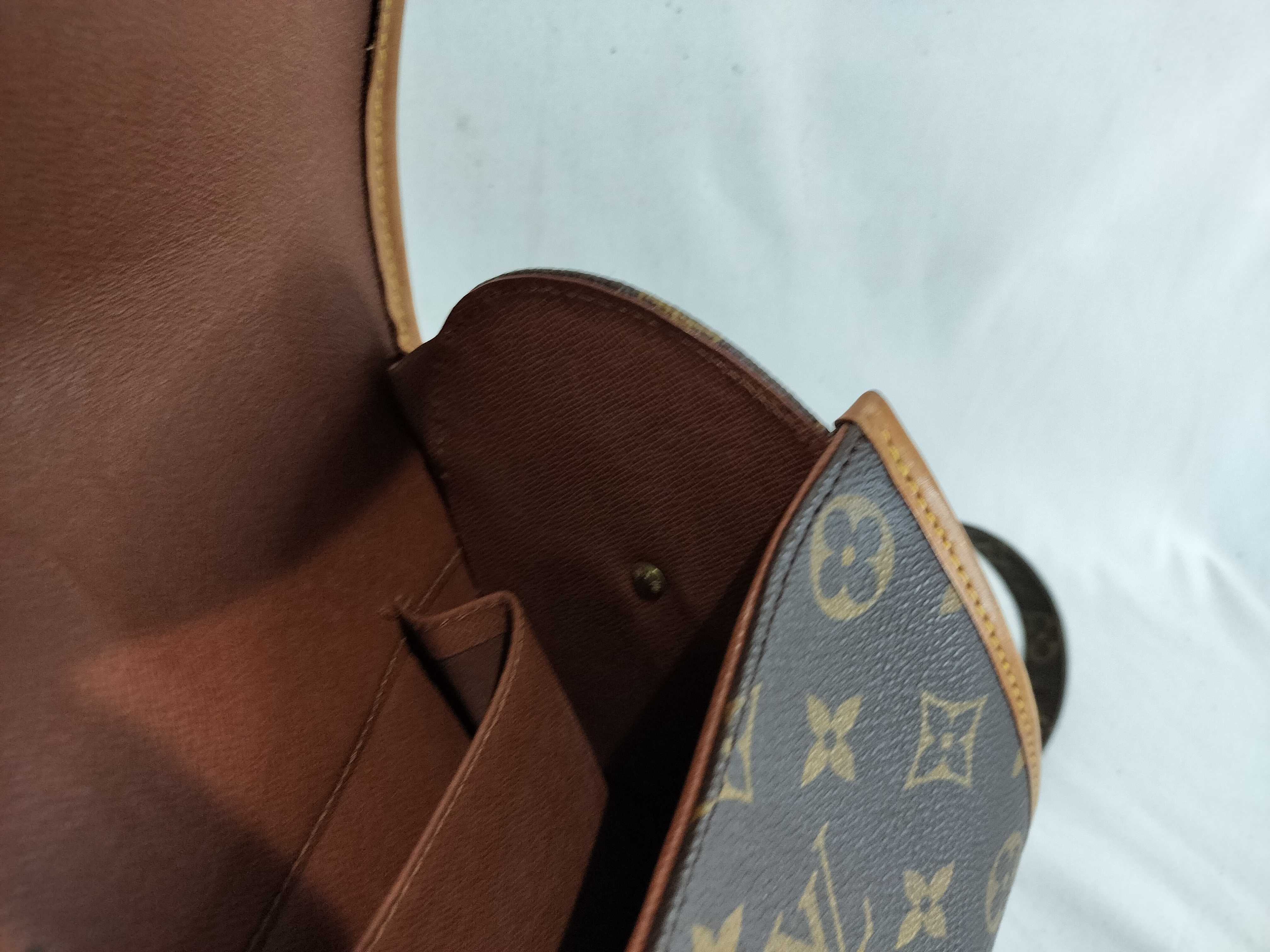 Monogram Manul M51369 Shoulder Bag — view 11