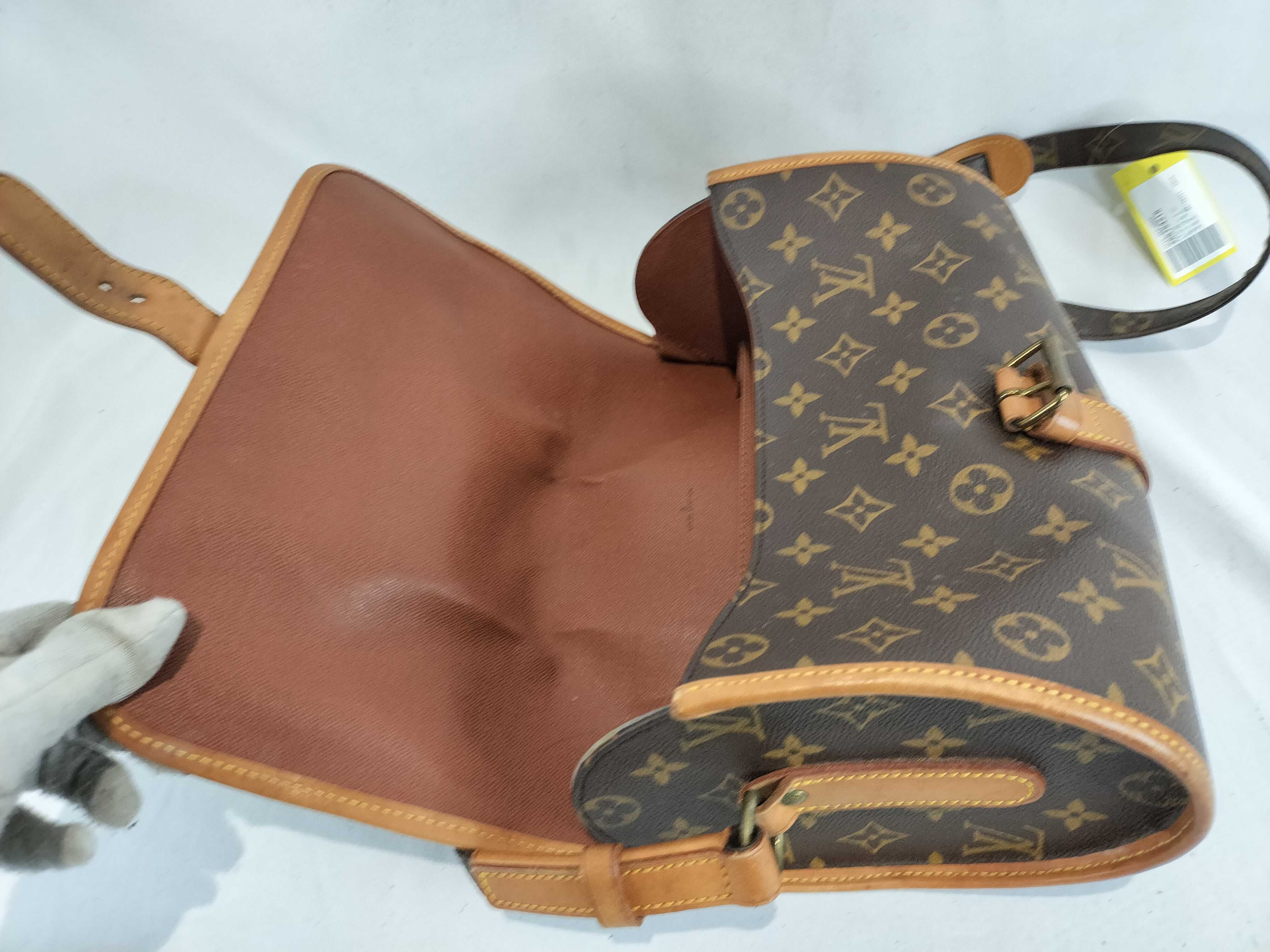 Monogram Manul M51369 Shoulder Bag — view 8