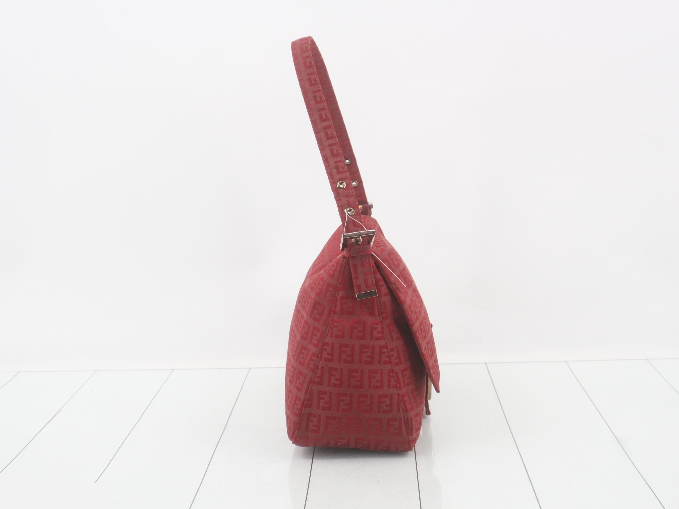 Canvas Zucchino Mamma Bucket Red SV Hardware — view 4