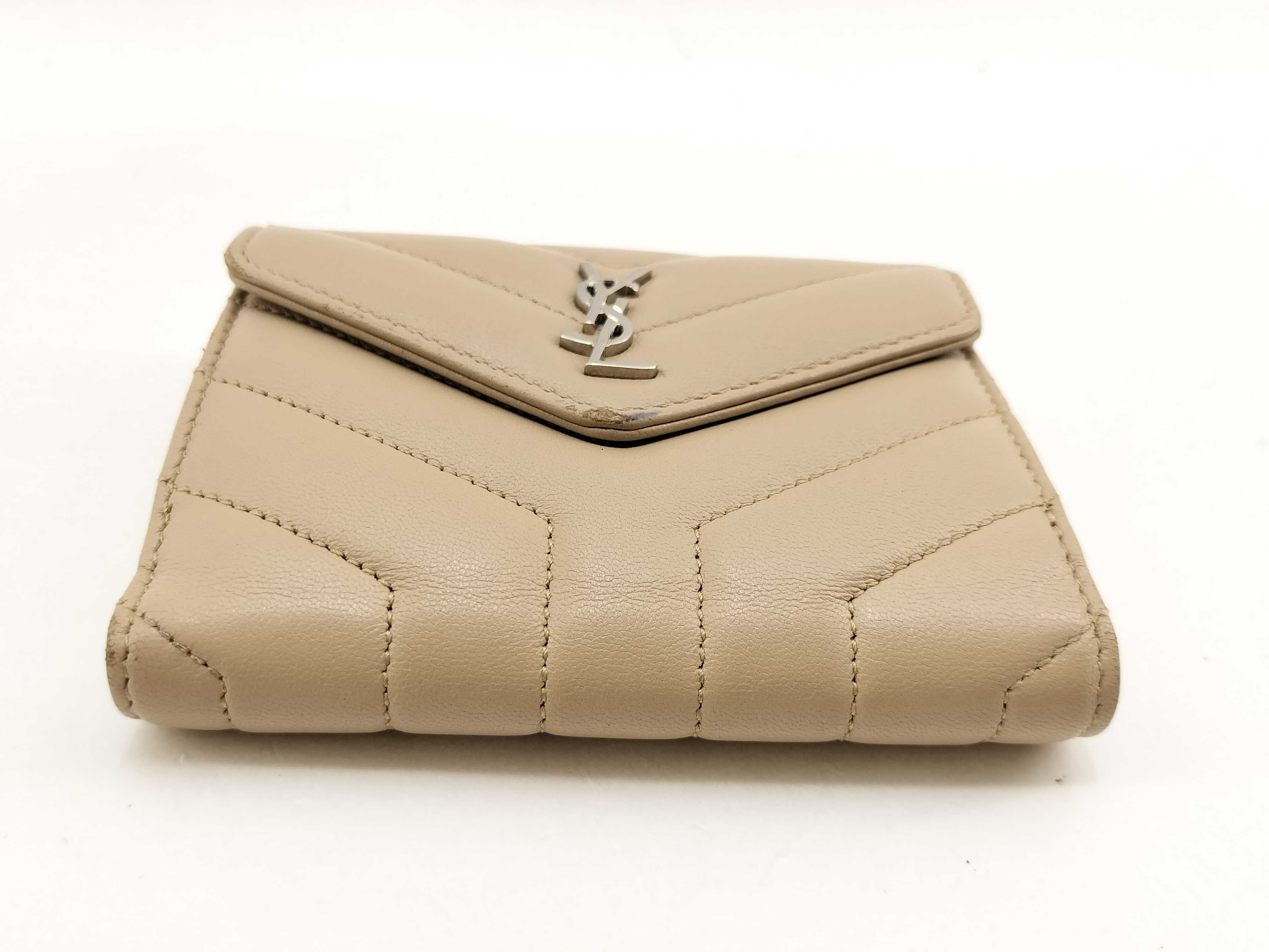 wallet — view 5