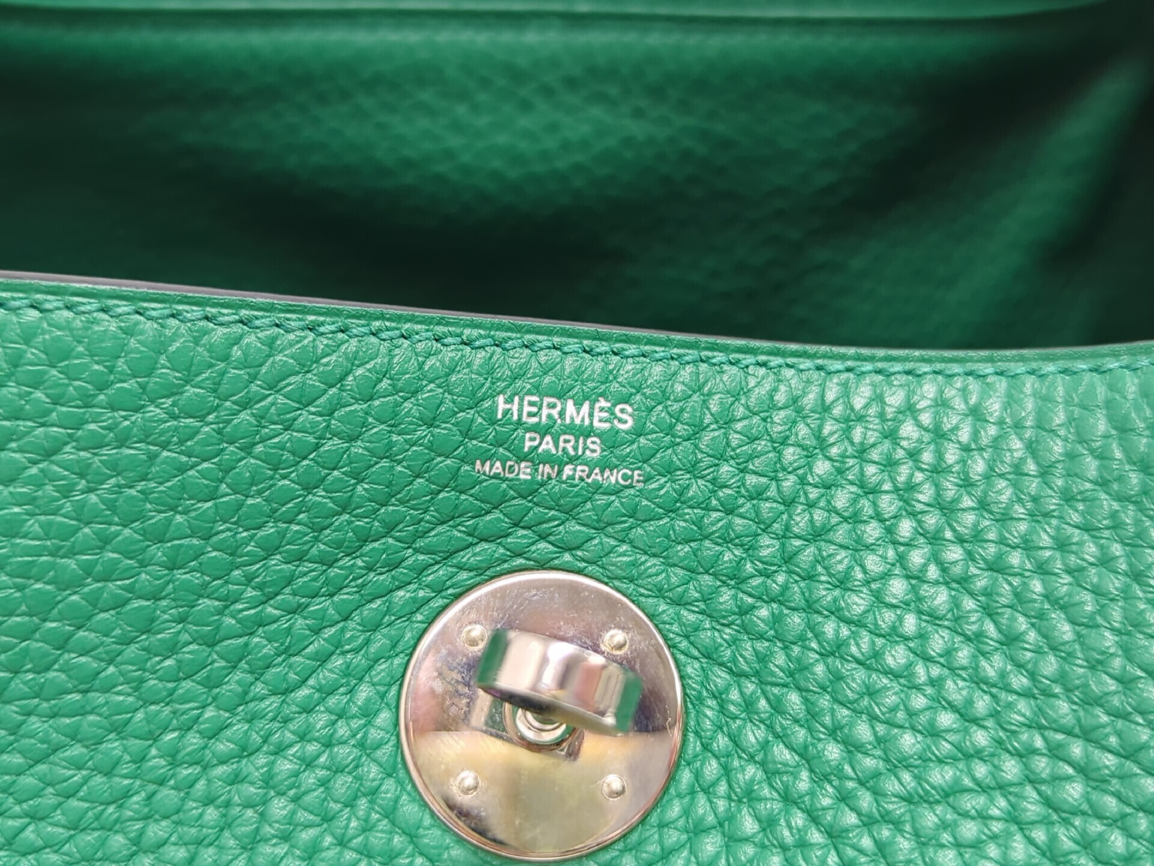 Lindy 26 Taurillon Clemence Vert Vertigo Silver Hardware A Stamp Handbag — view 11
