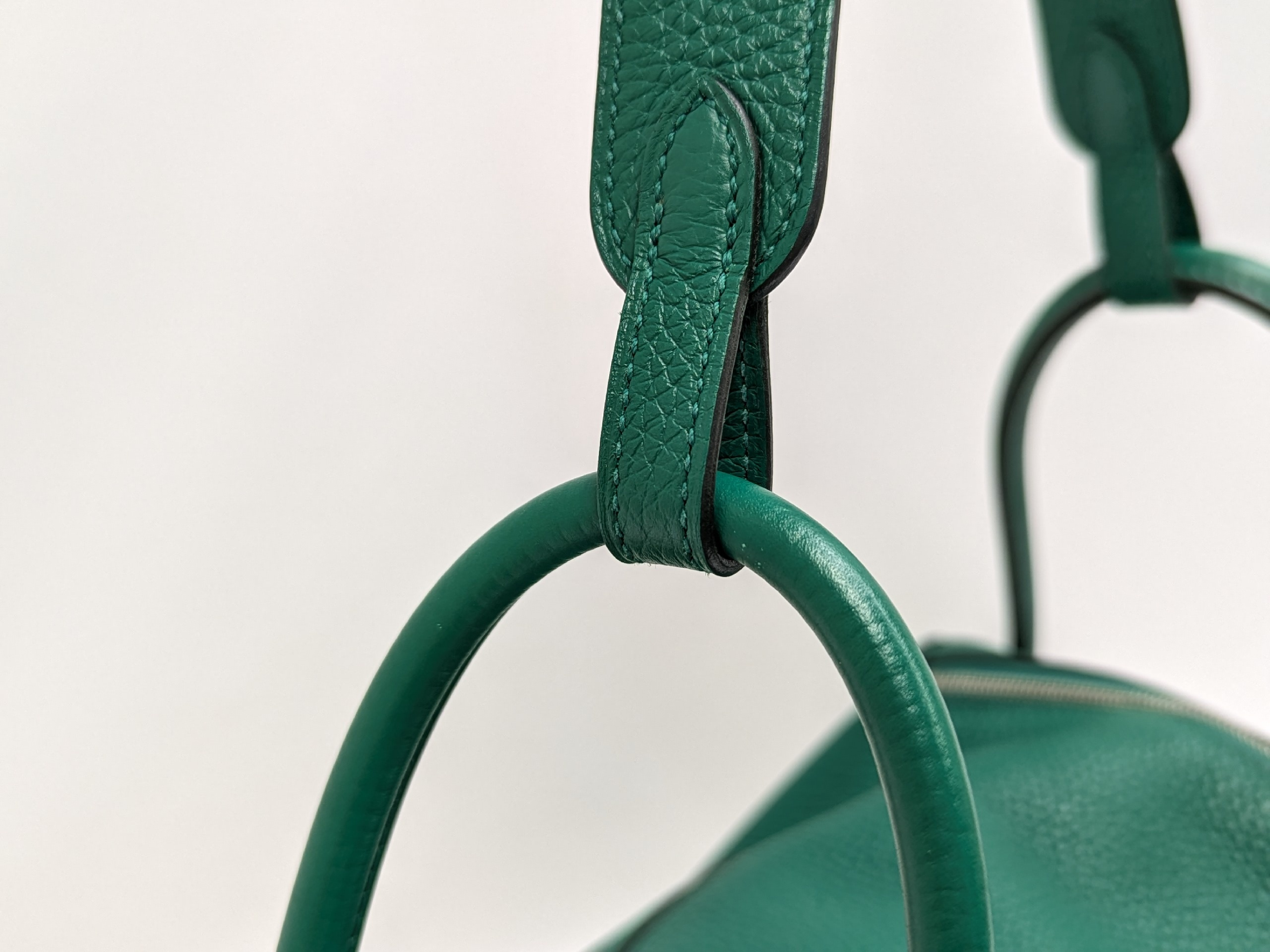 Lindy 26 Taurillon Clemence Vert Vertigo Silver Hardware A Stamp Handbag — view 7
