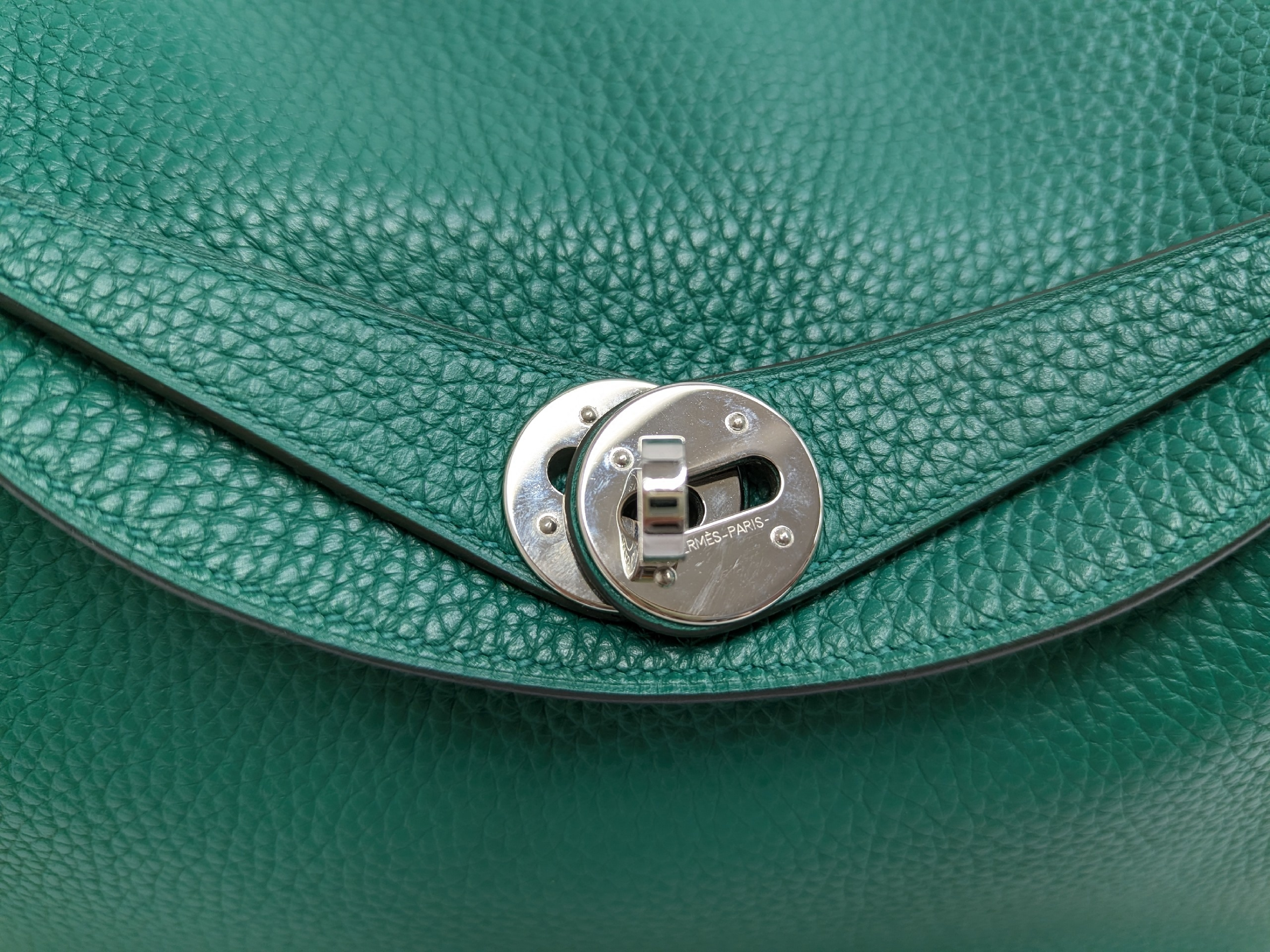 Lindy 26 Taurillon Clemence Vert Vertigo Silver Hardware A Stamp Handbag — view 8