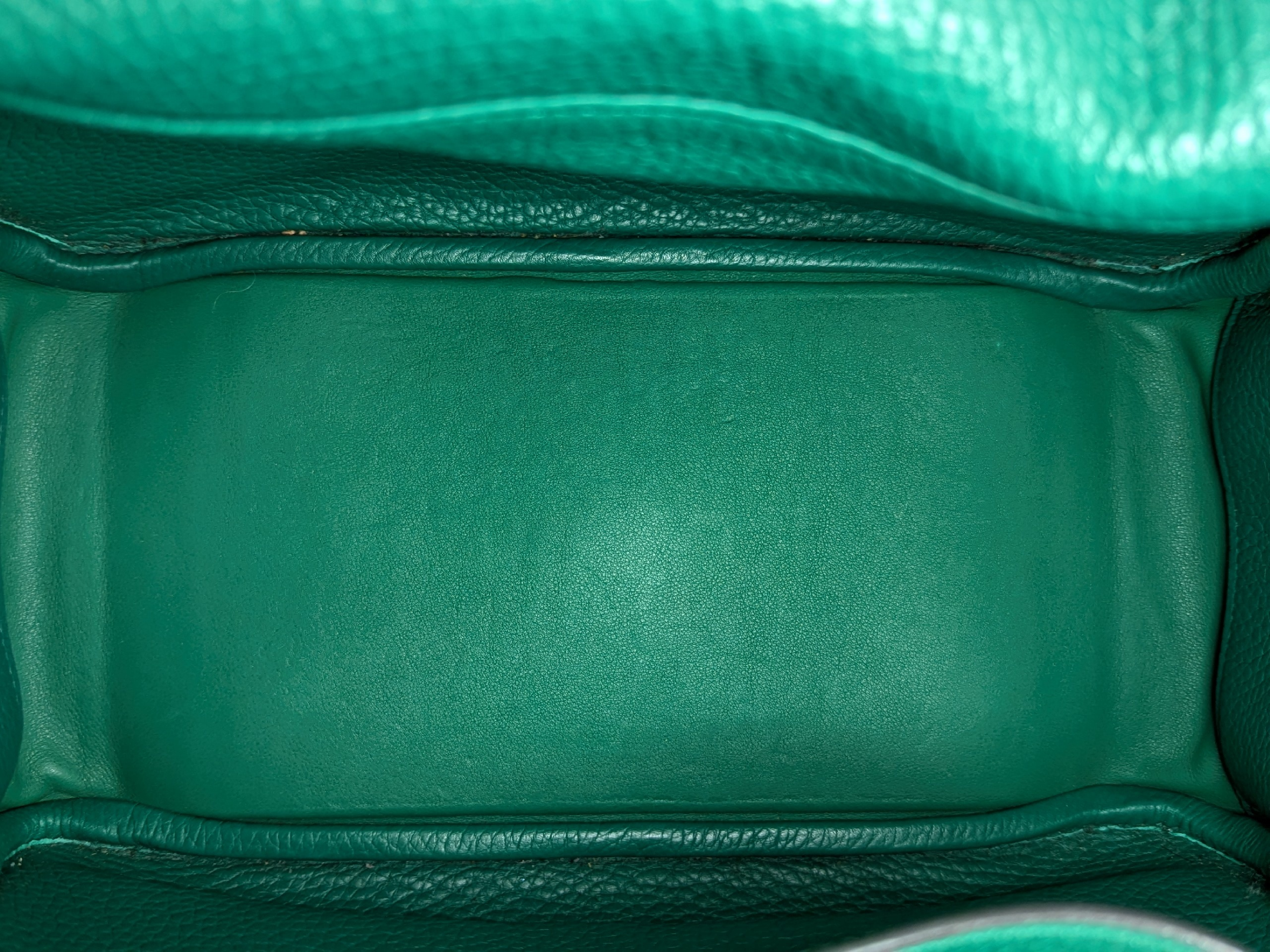 Lindy 26 Taurillon Clemence Vert Vertigo Silver Hardware A Stamp Handbag — view 9