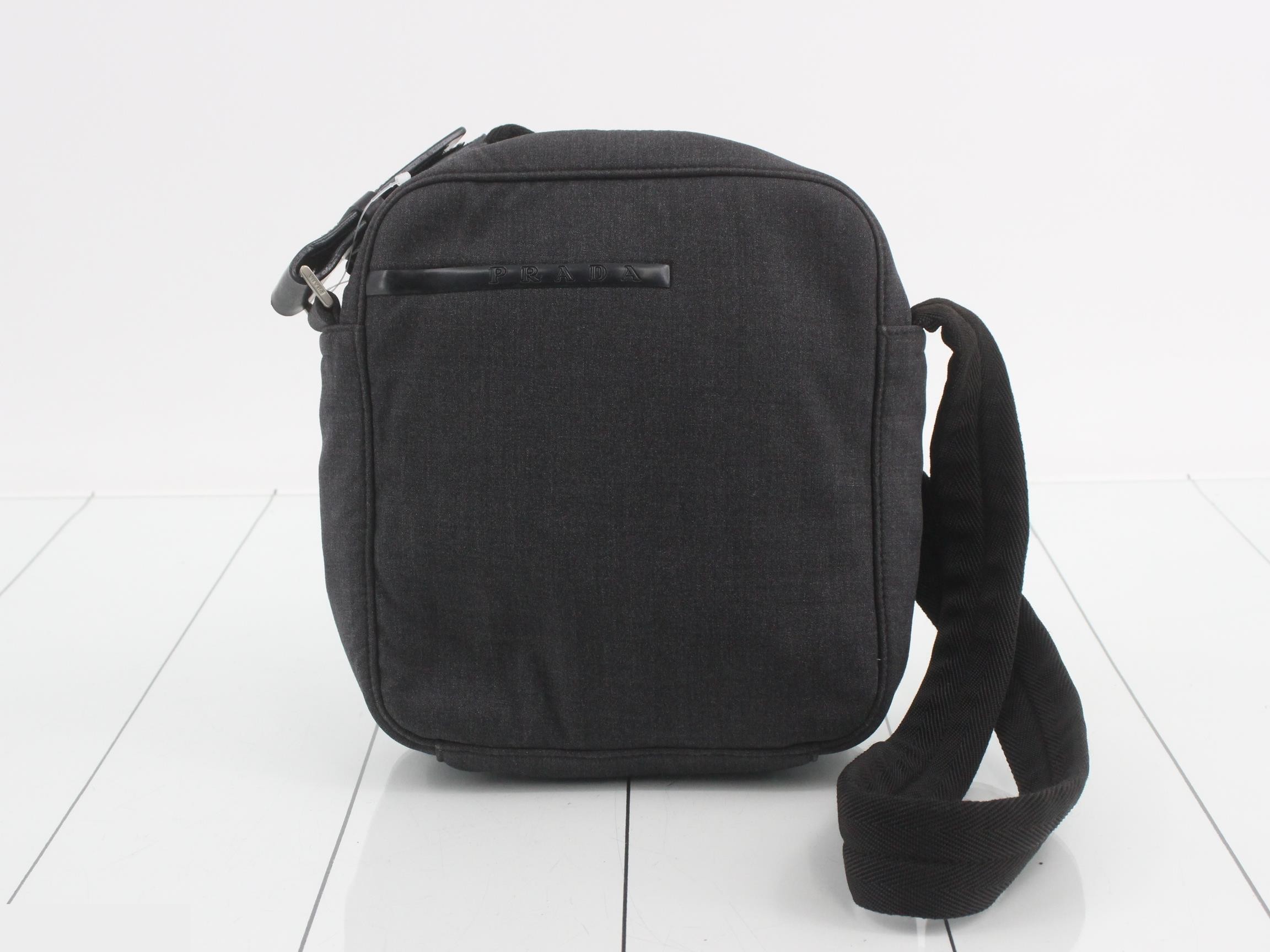 Sport shoulder bag