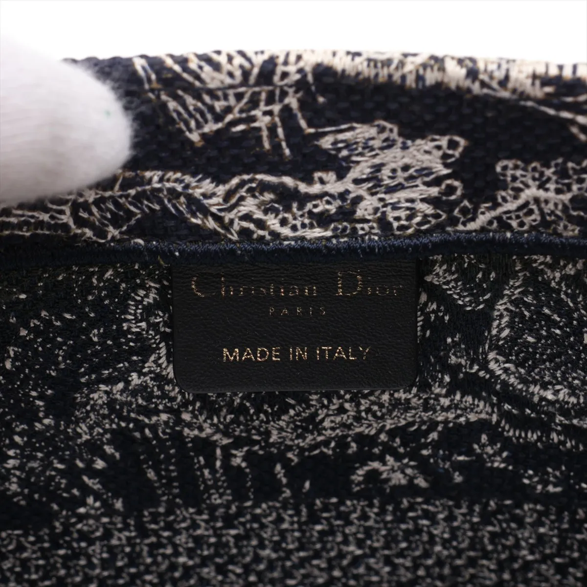 Toile de Jouy Embroidery Book Tote Medium Canvas Tote Bag Navy — view 8