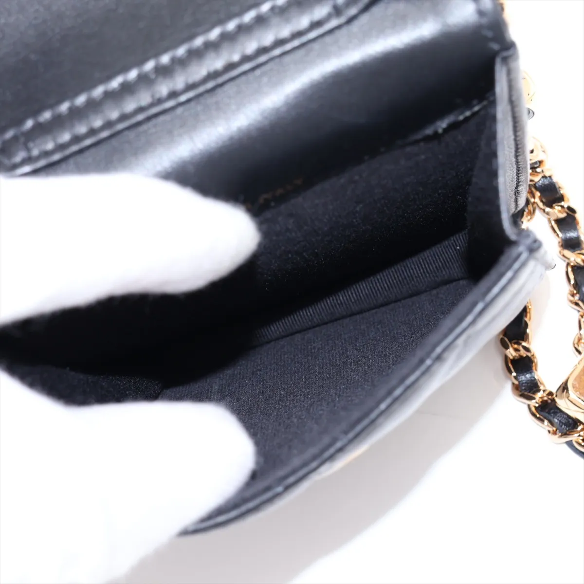 Matelassé Lambskin Chain Shoulder Bag Phone Pouch Black Gold Hardware G66L0LE5 Random Serial Number — view 6