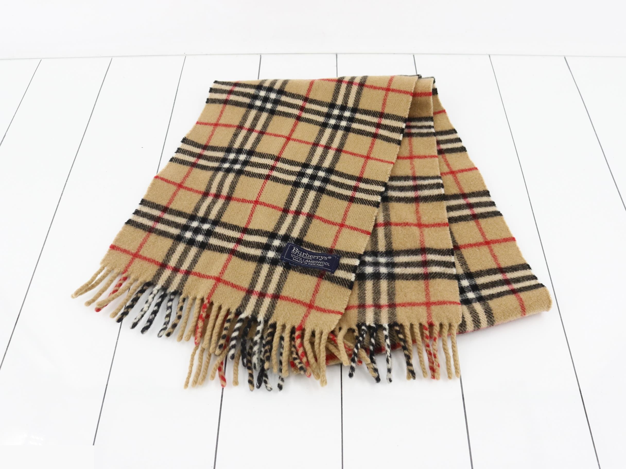 Other lines: Small items, accessories, and scarves — view 2