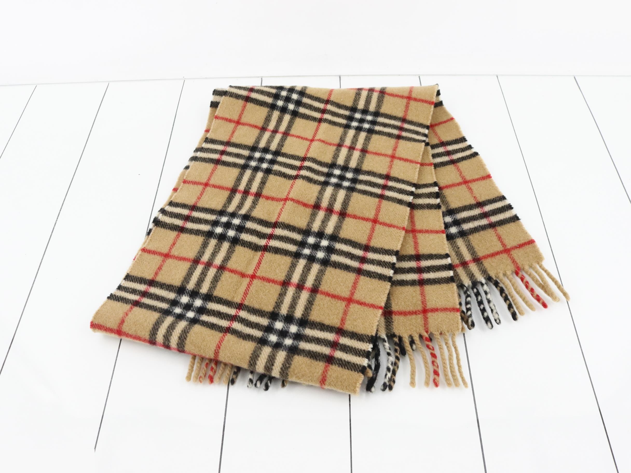 Other lines: Small items, accessories, and scarves — view 3