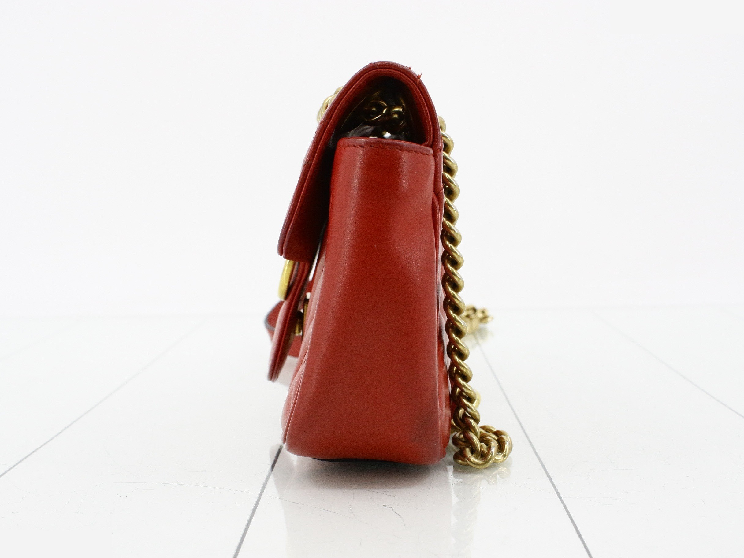 GG Marmont Quilted Shoulder Bag — view 3