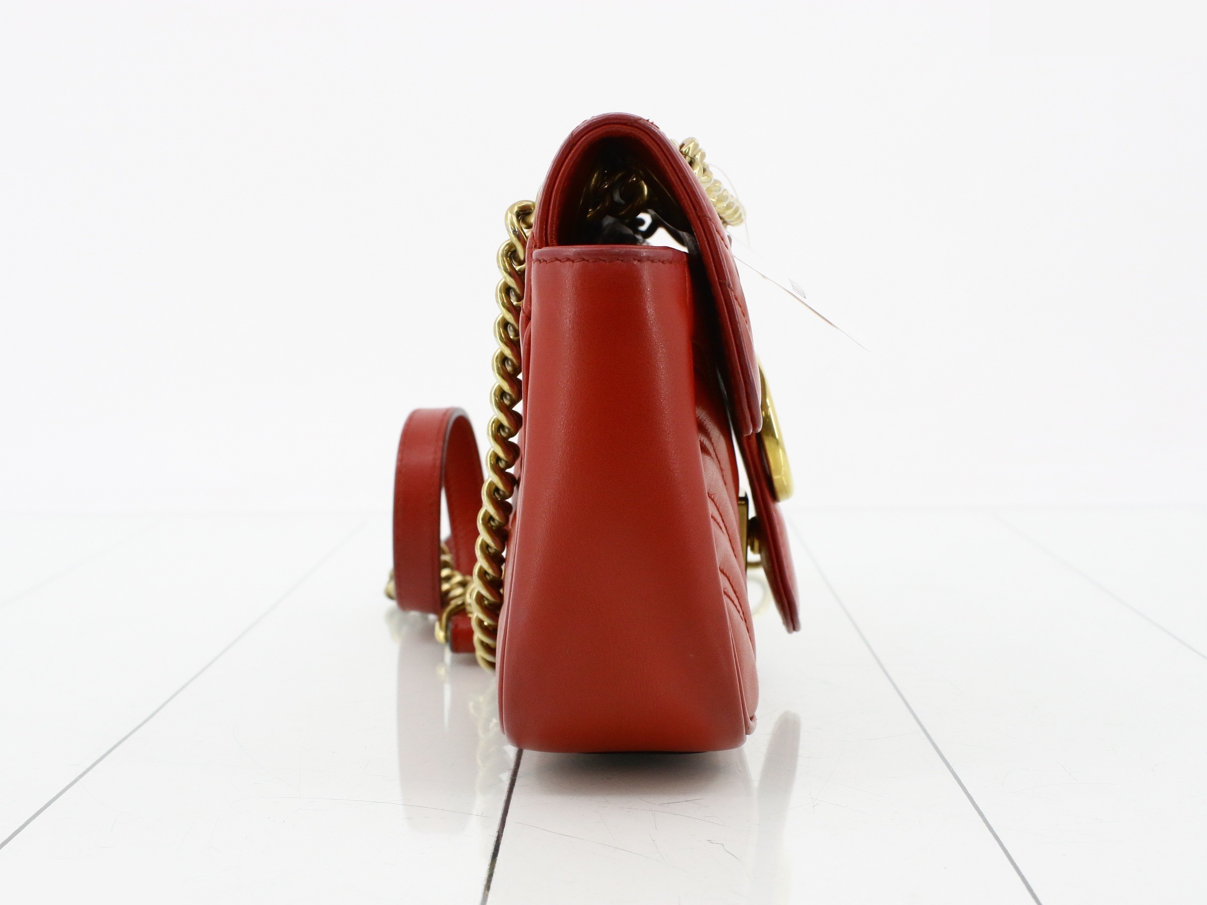 GG Marmont Quilted Shoulder Bag — view 4