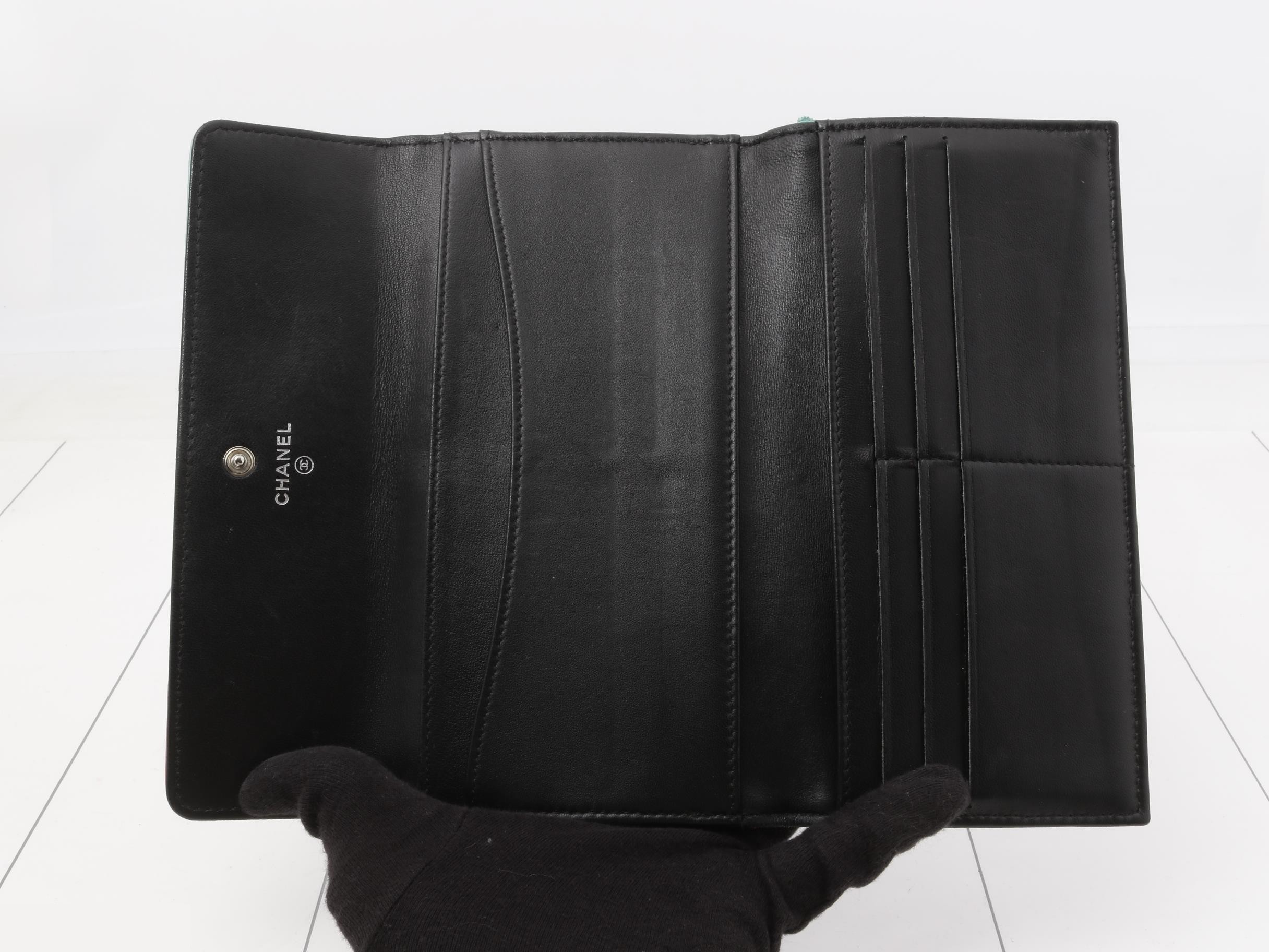 Item #27: Chanel long wallet, stitched, multicolor — view 4