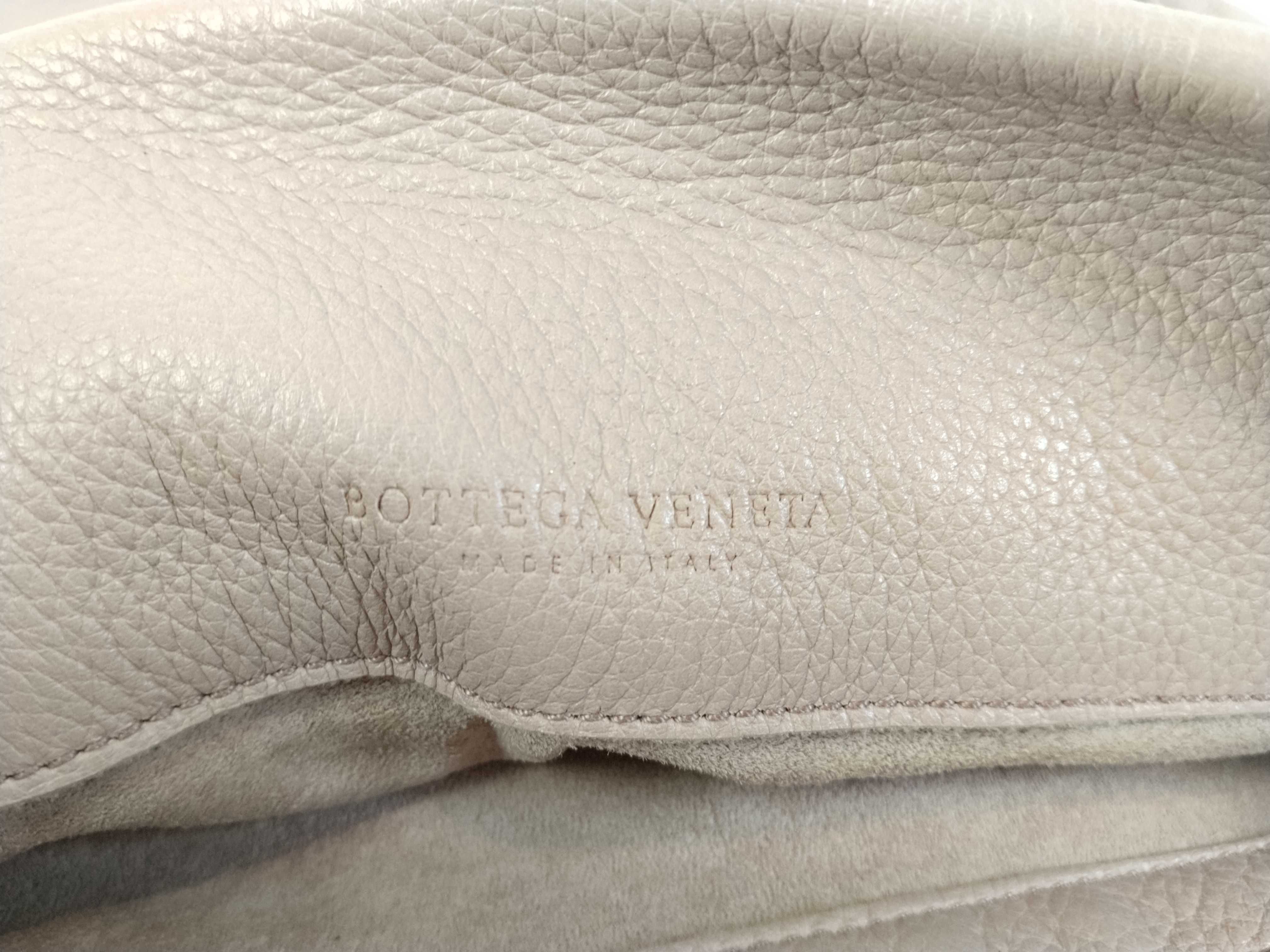 Intrecciato Bottega Veneta One-Shoulder Intrecciato Pink Handbag — view 11