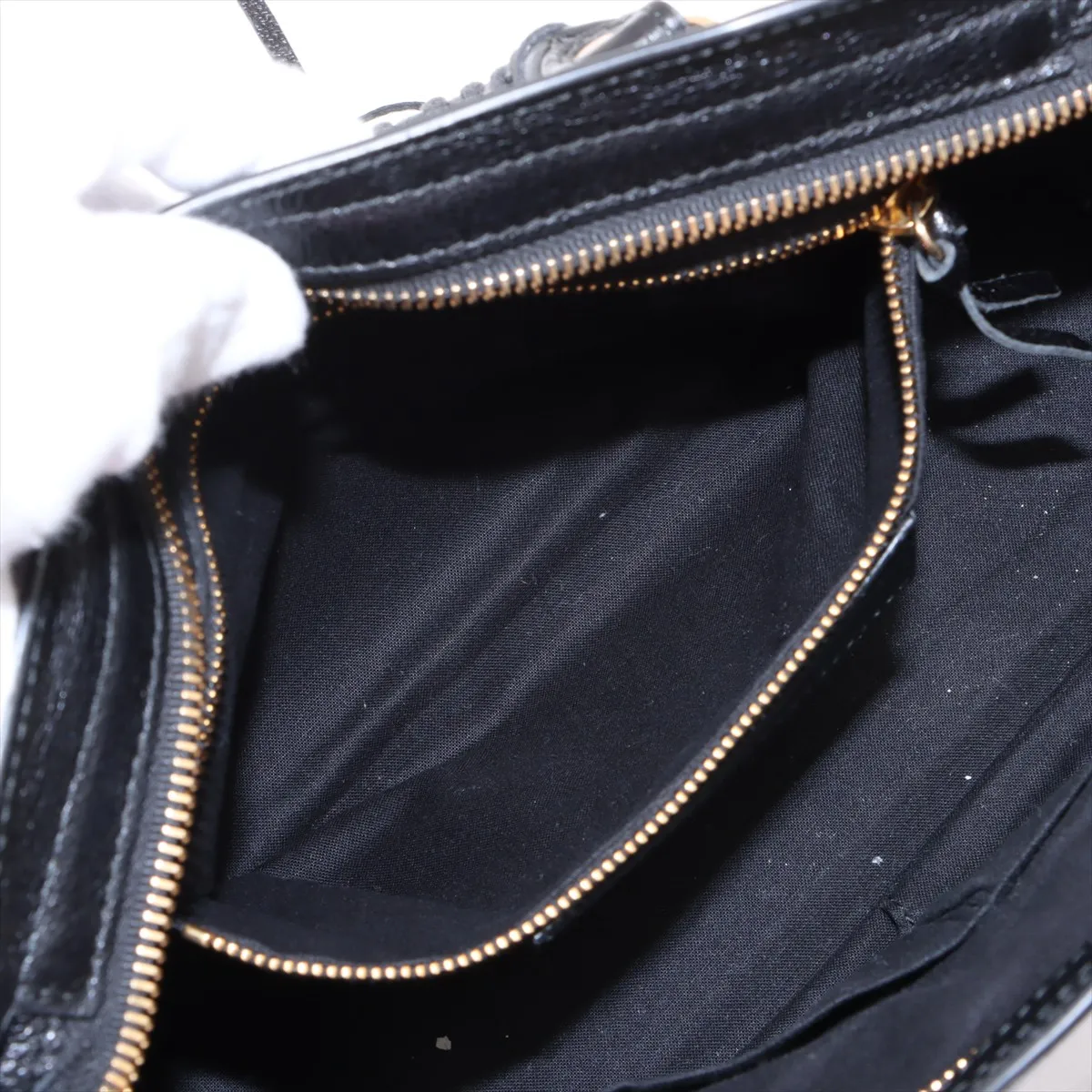 Classic Metal Edge City Leather 2-Way Handbag, Black, 432831 — view 9