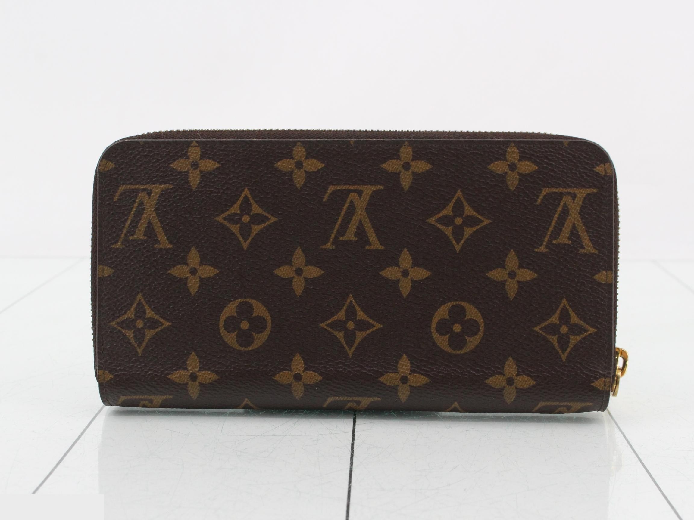 Zippy Wallet Fuchsia — view 2