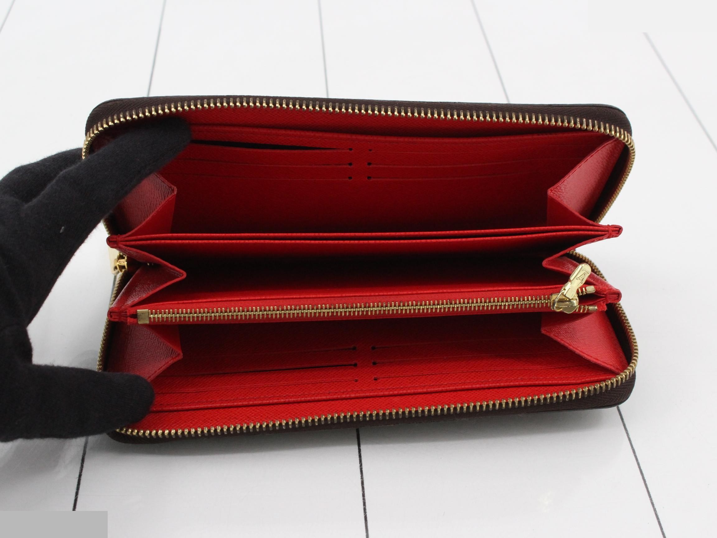Zippy Wallet Fuchsia — view 4