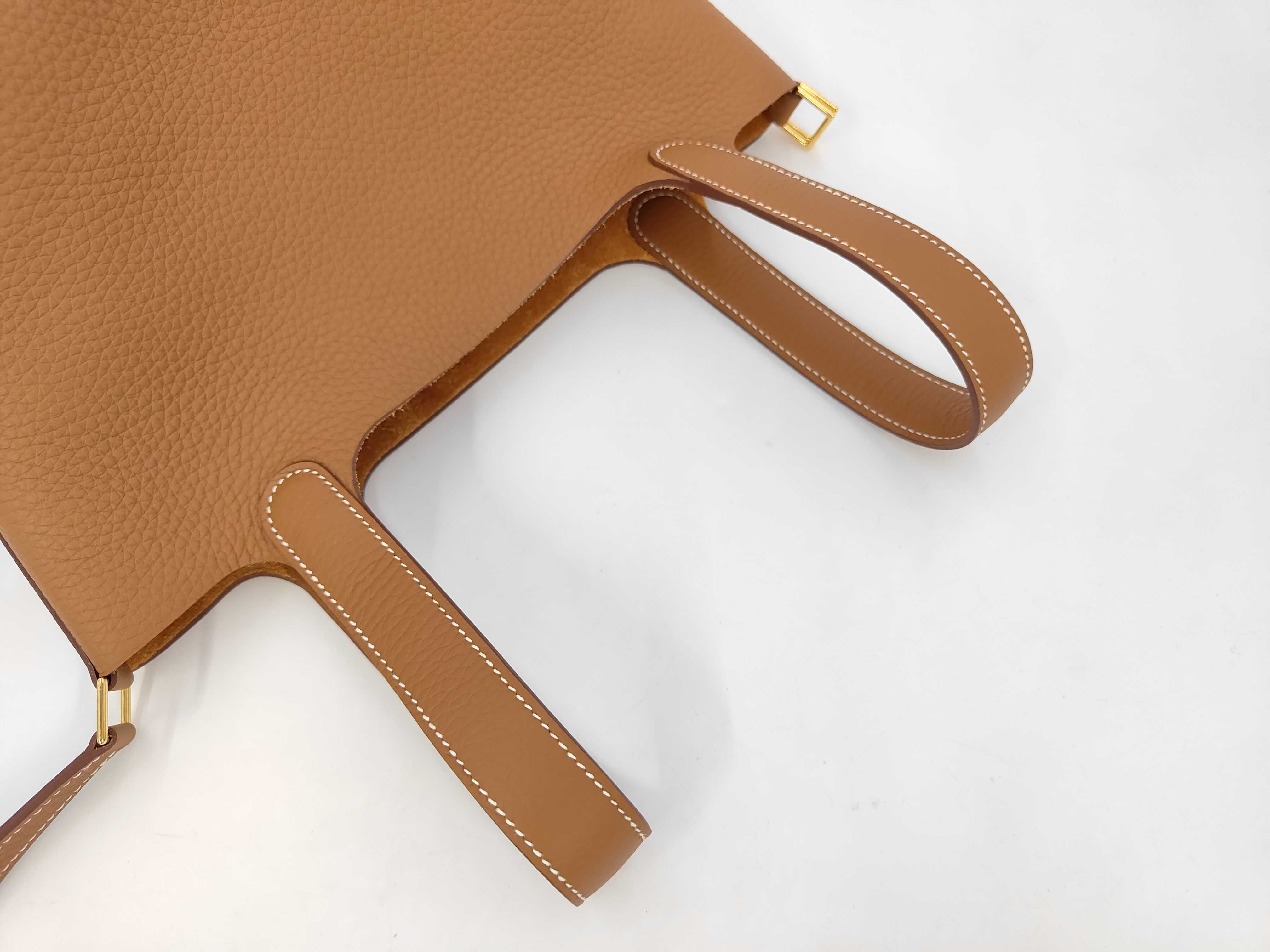 Picotin Lock 18 Gold Taurillon Clemence Leather Gold Hardware K Stamp Handbag — view 6