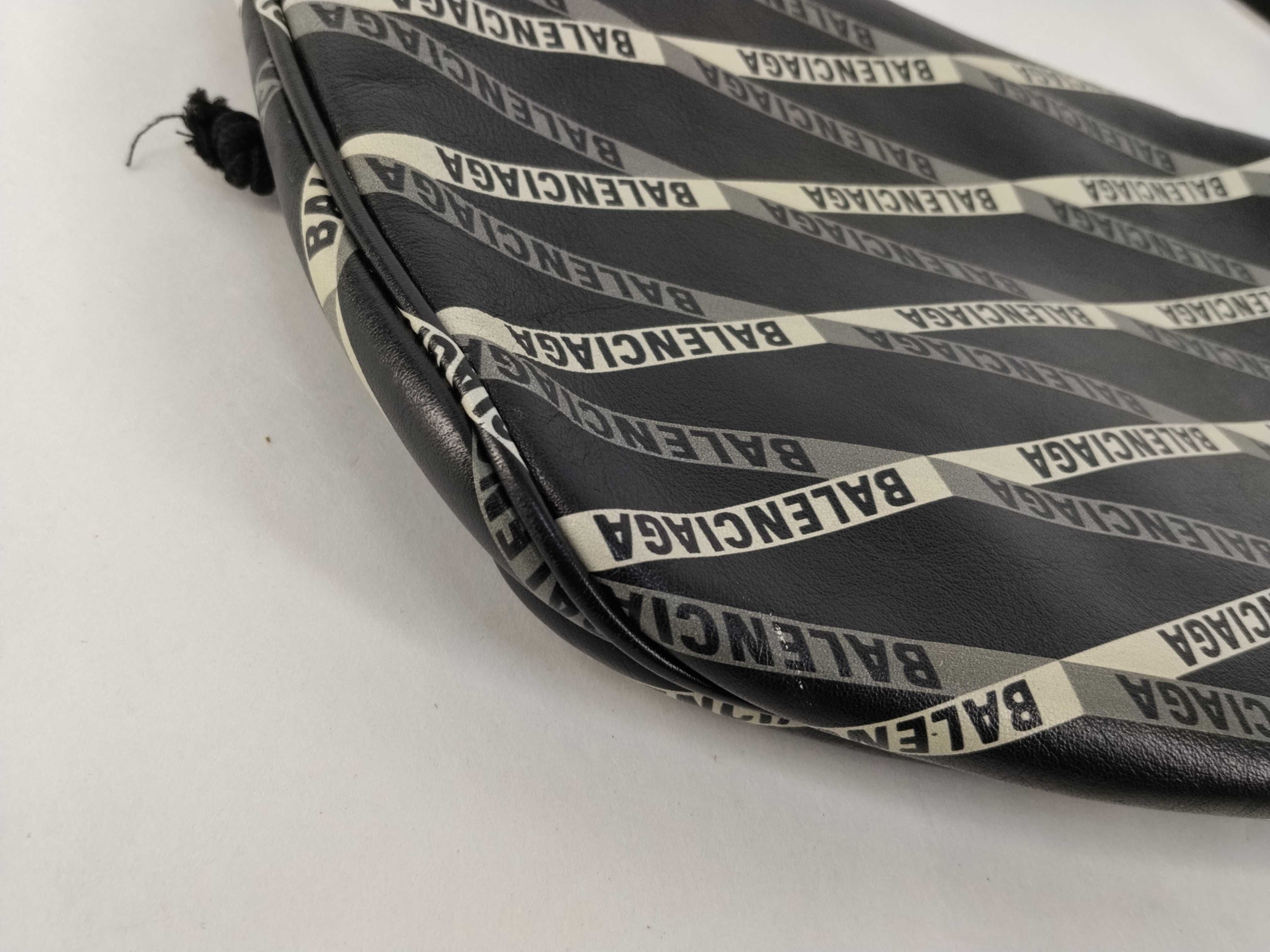Body Bag Waist Bag — view 6