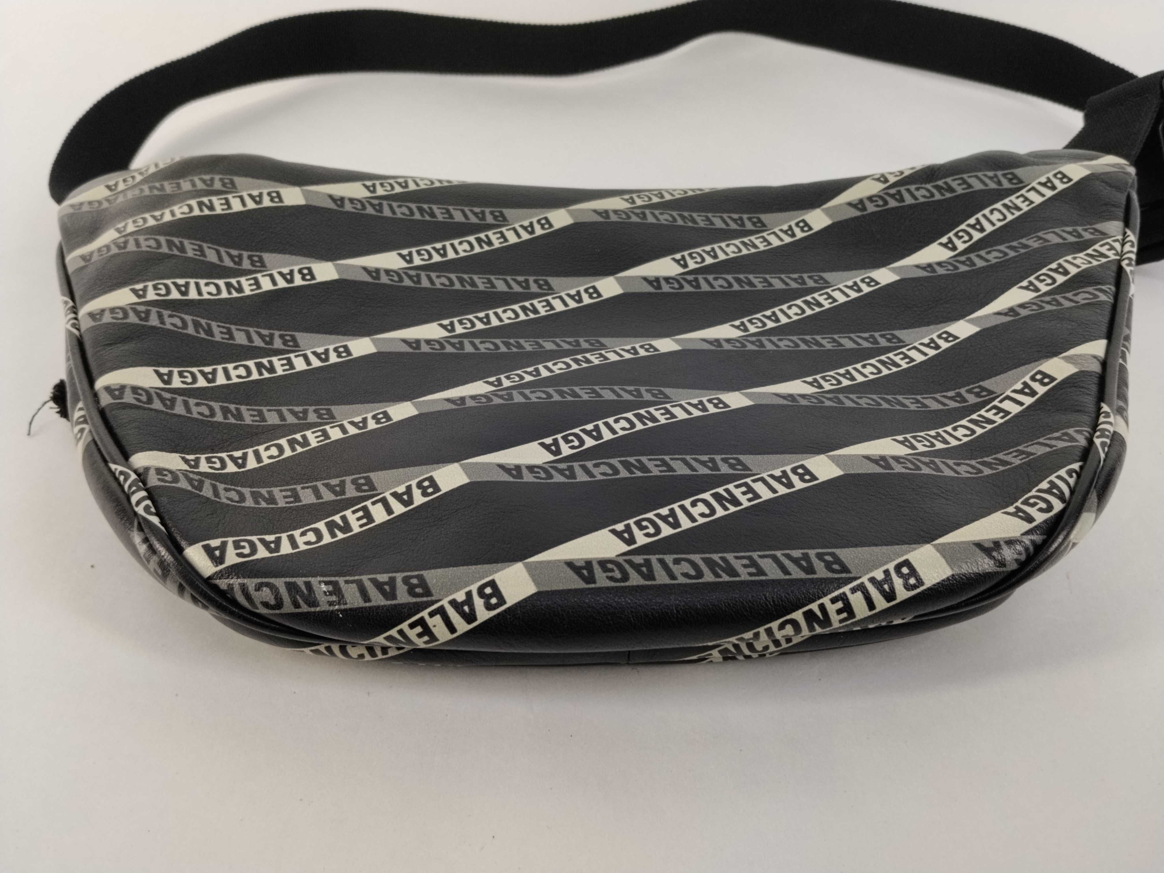 Body Bag Waist Bag — view 7