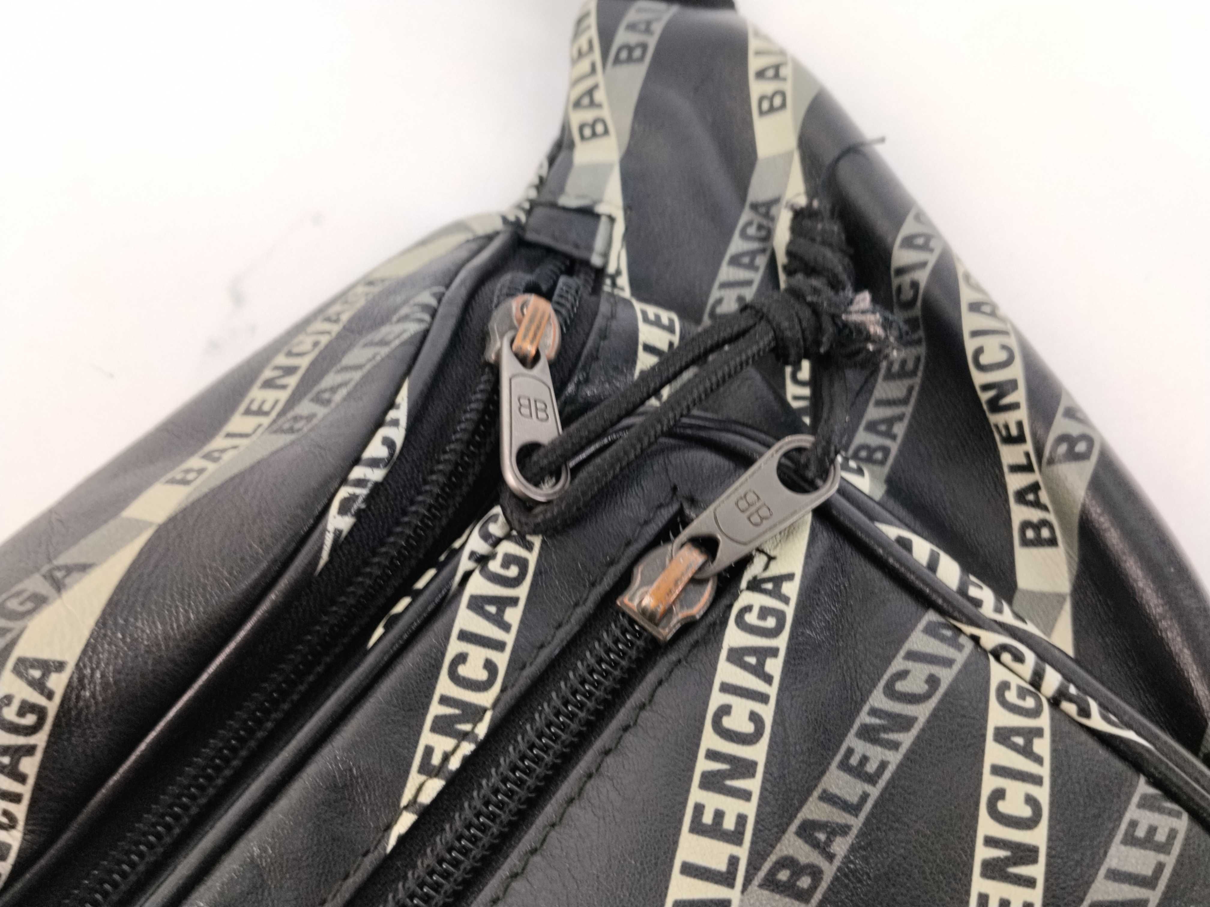 Body Bag Waist Bag — view 8