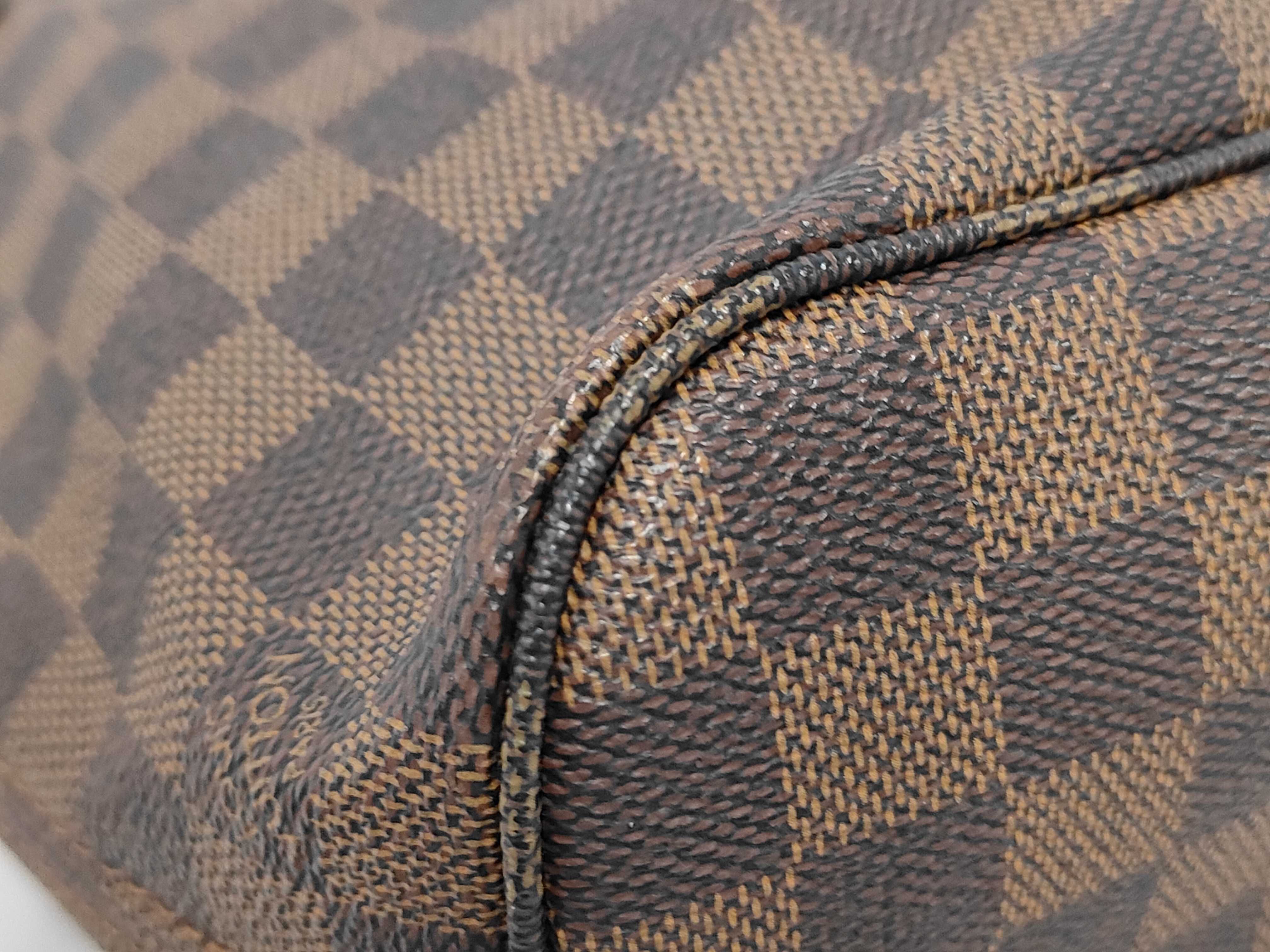 Damier Neverfull Handbag — view 4