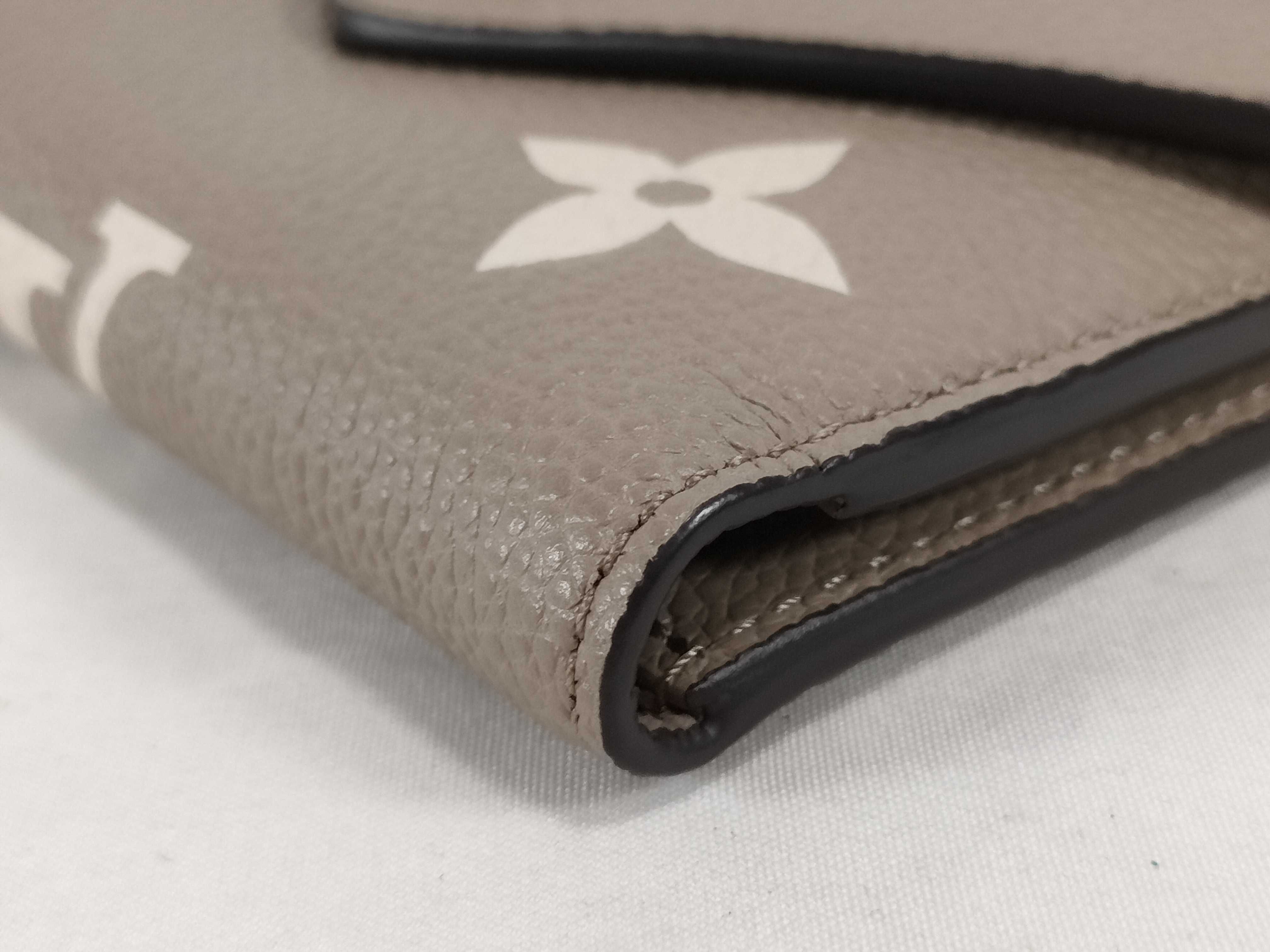 Monogram Victorine Compact Greige Giant Monogram Wallet — view 4
