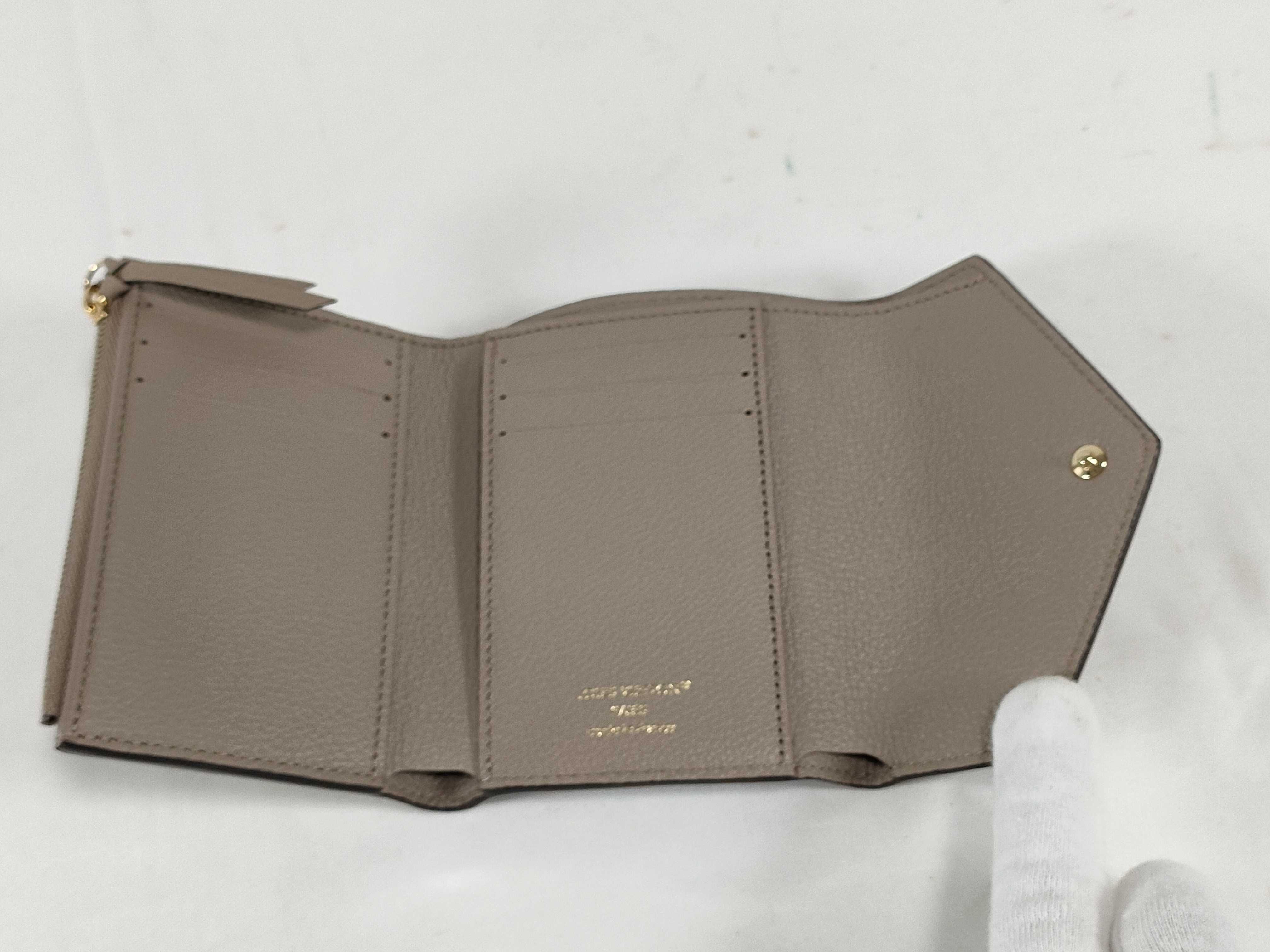 Monogram Victorine Compact Greige Giant Monogram Wallet — view 8