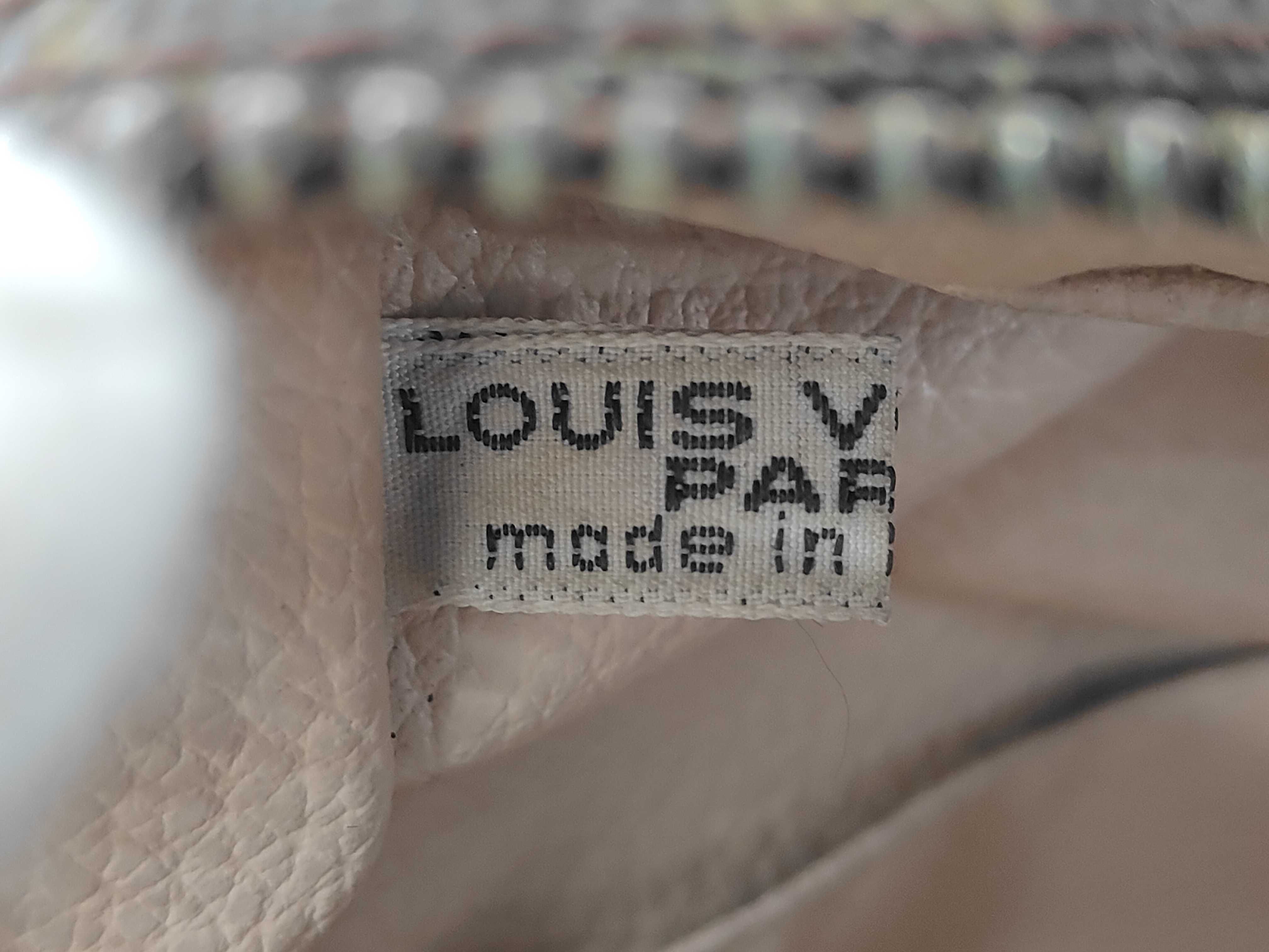 Trousseau Toilette Pouch — view 10