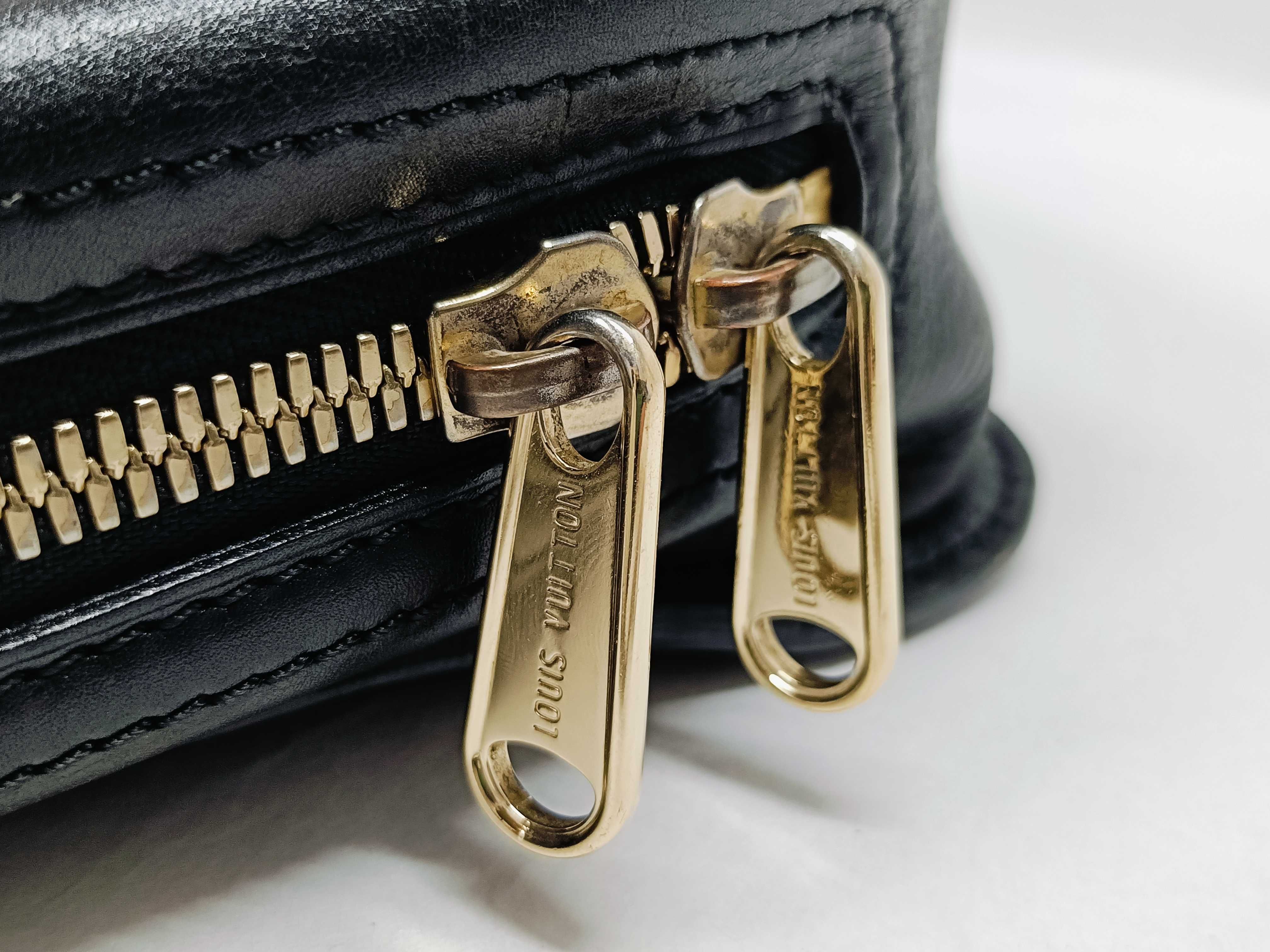 Limited Edition Louis Vuitton LV Cuir Vecchia Business Bag Noir M95694 — view 6