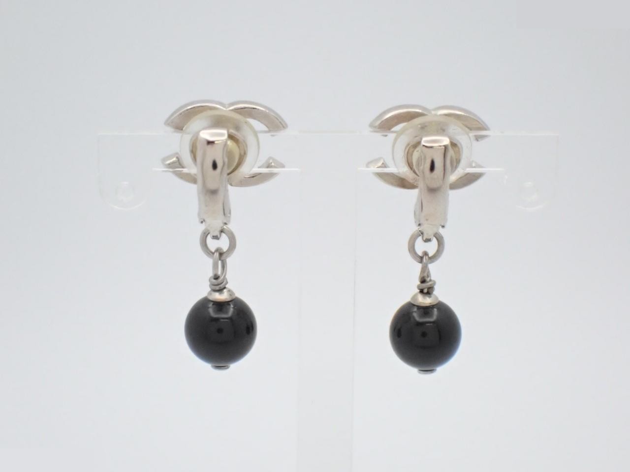 Earrings with Coco Mark design, silver. — view 2