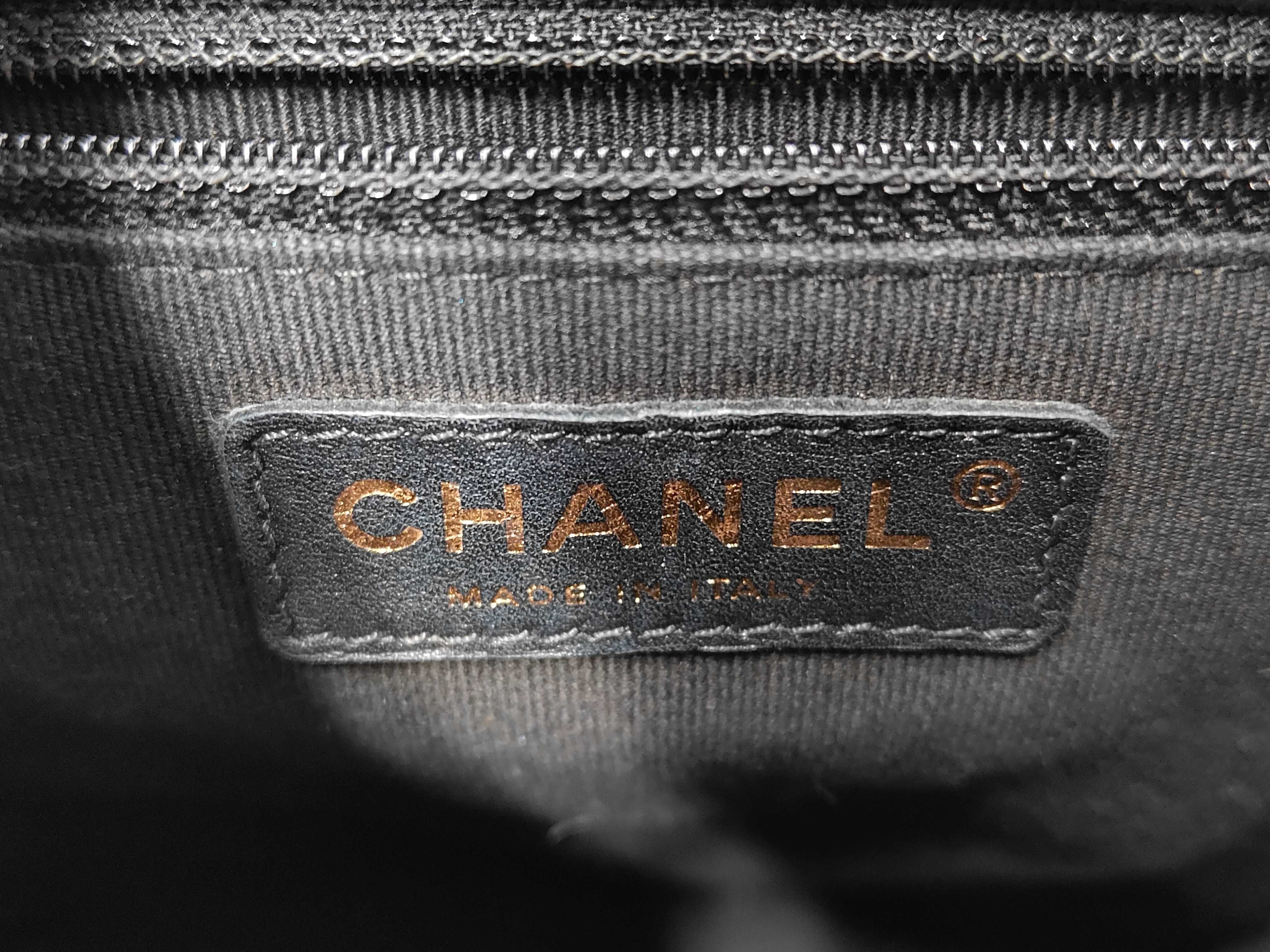 Matelassé Chain Backpack — view 9