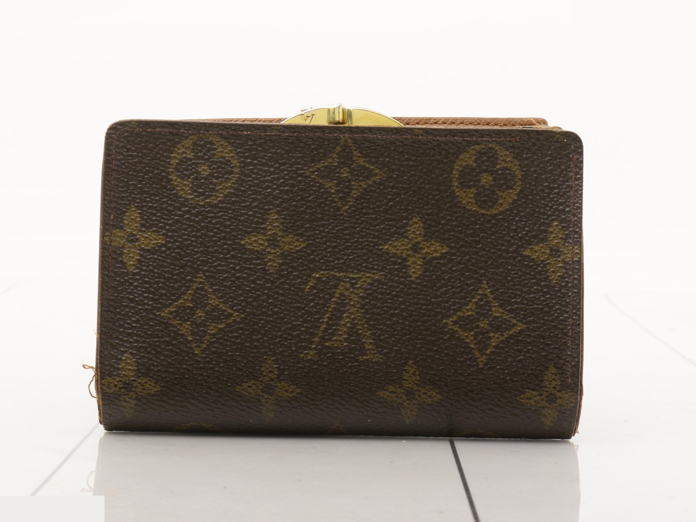 M61663 LV Monogram Portemonnaie Bieviennois Coin Purse — view 2