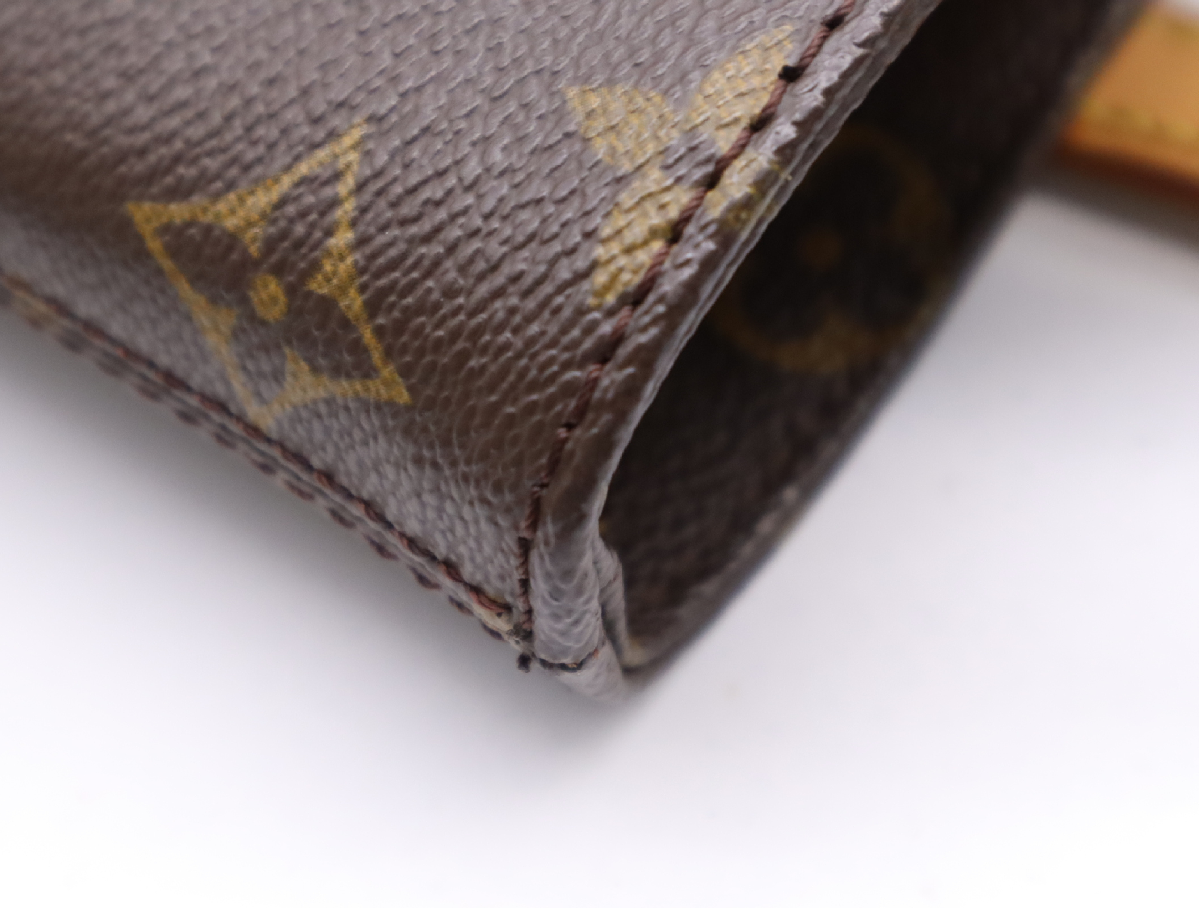 M51172 Monogram Vavin PM Tote Bag — view 8