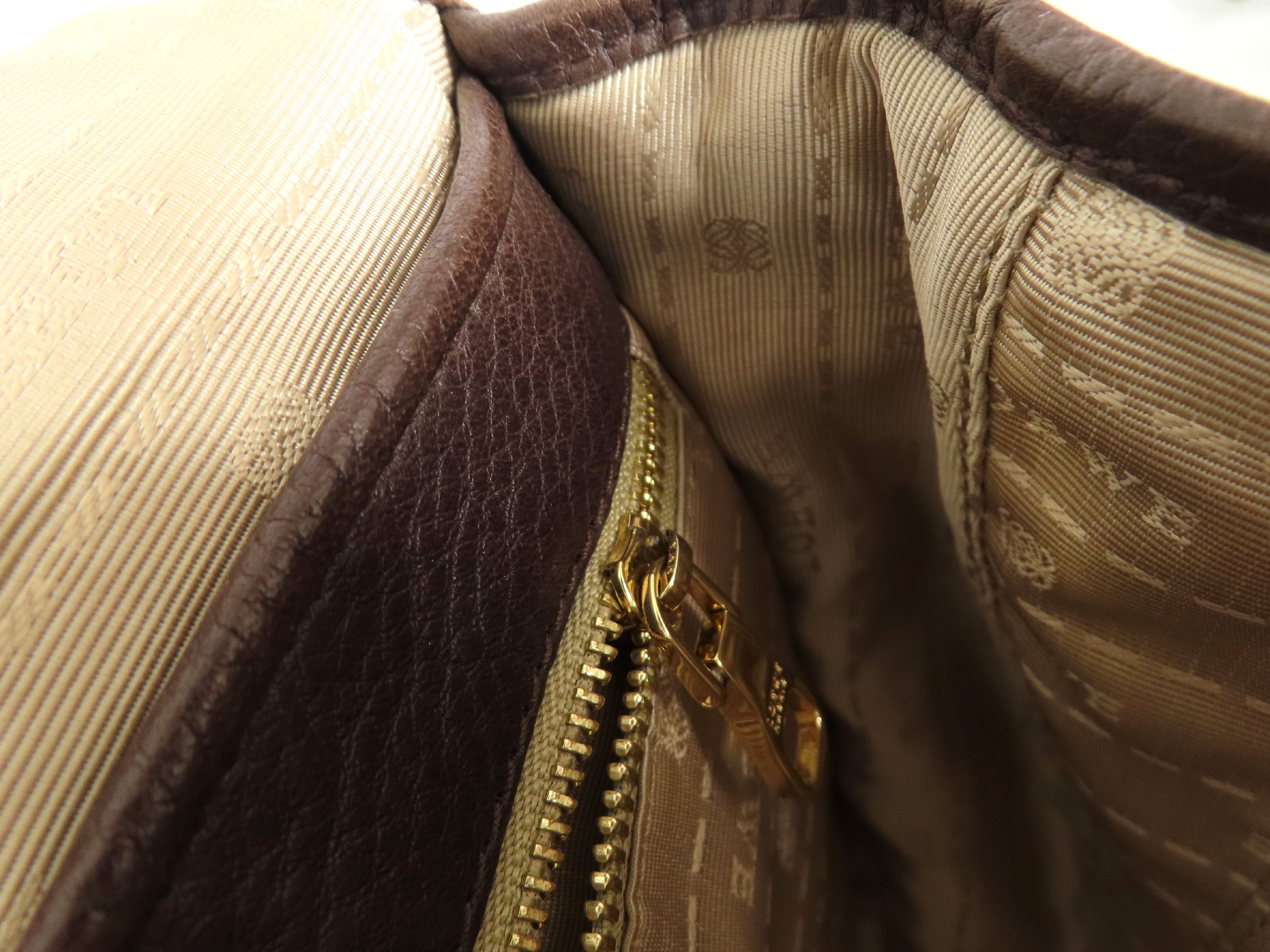 Heritage Shoulder Bag 061004 Shoulder Bag — view 11
