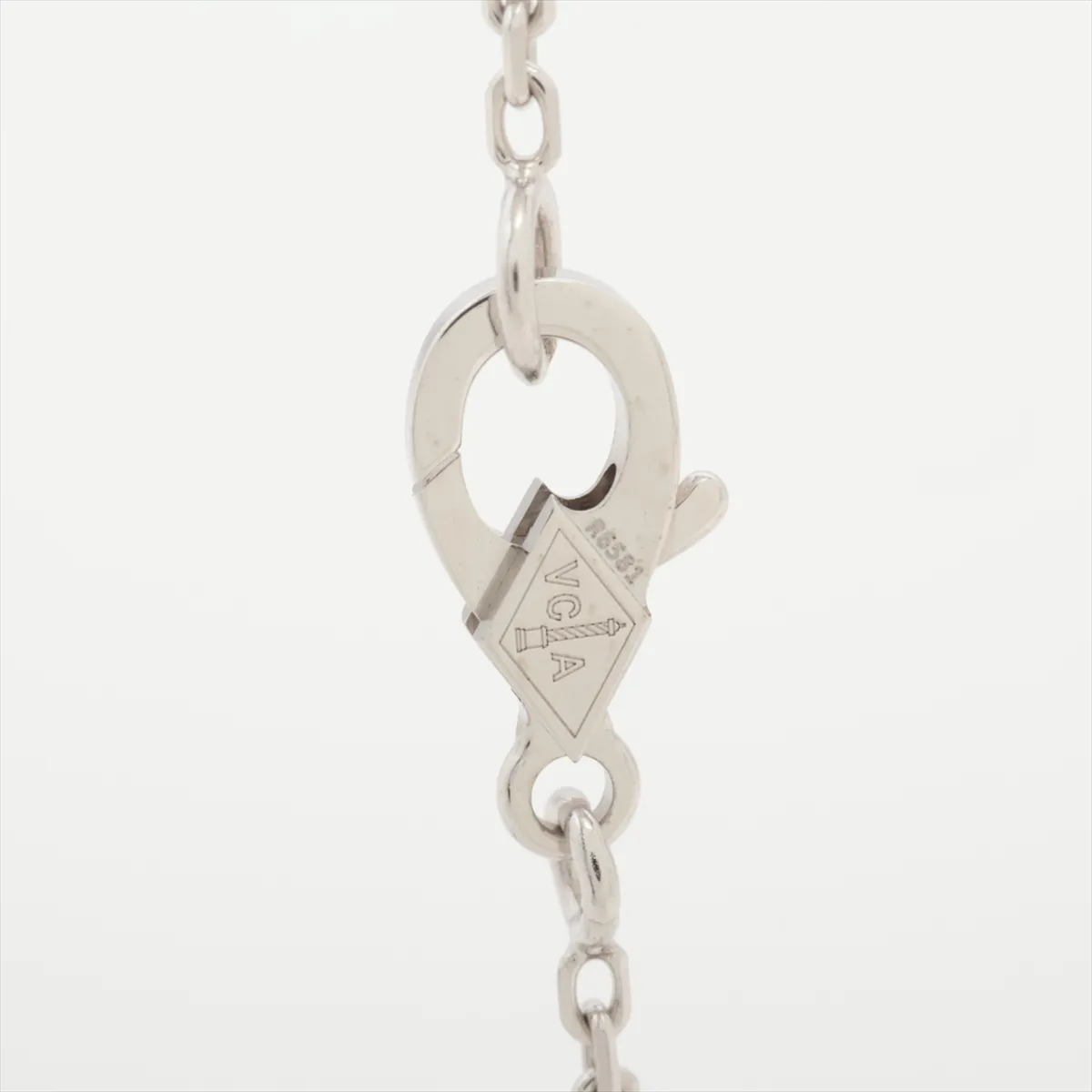 Vintage Alhambra Guilloché Necklace 750 (WG) 7.2g JF743263 — view 3