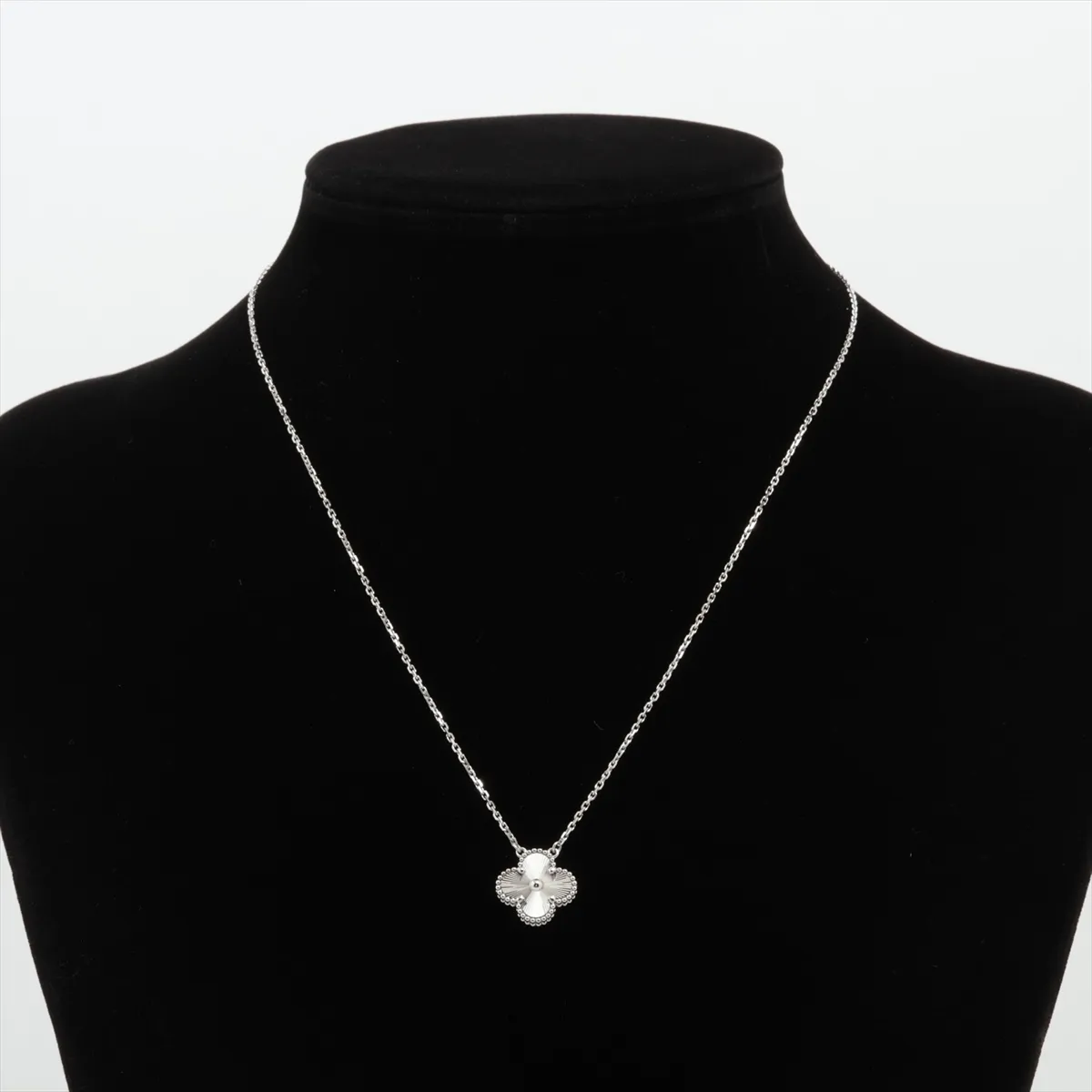 Vintage Alhambra Guilloché Necklace 750 (WG) 7.2g JF743263 — view 5