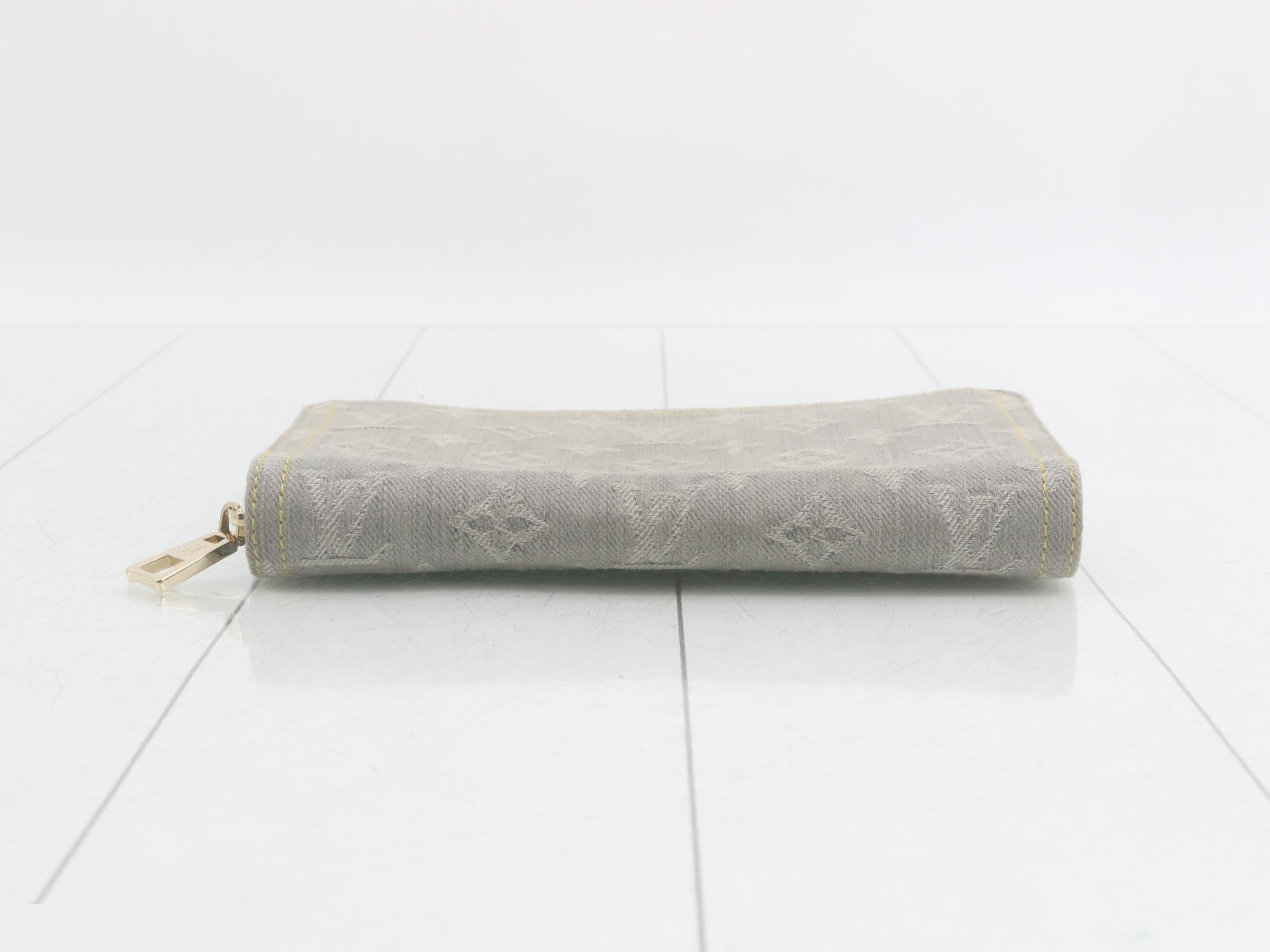 Denim Zippy Wallet — view 3