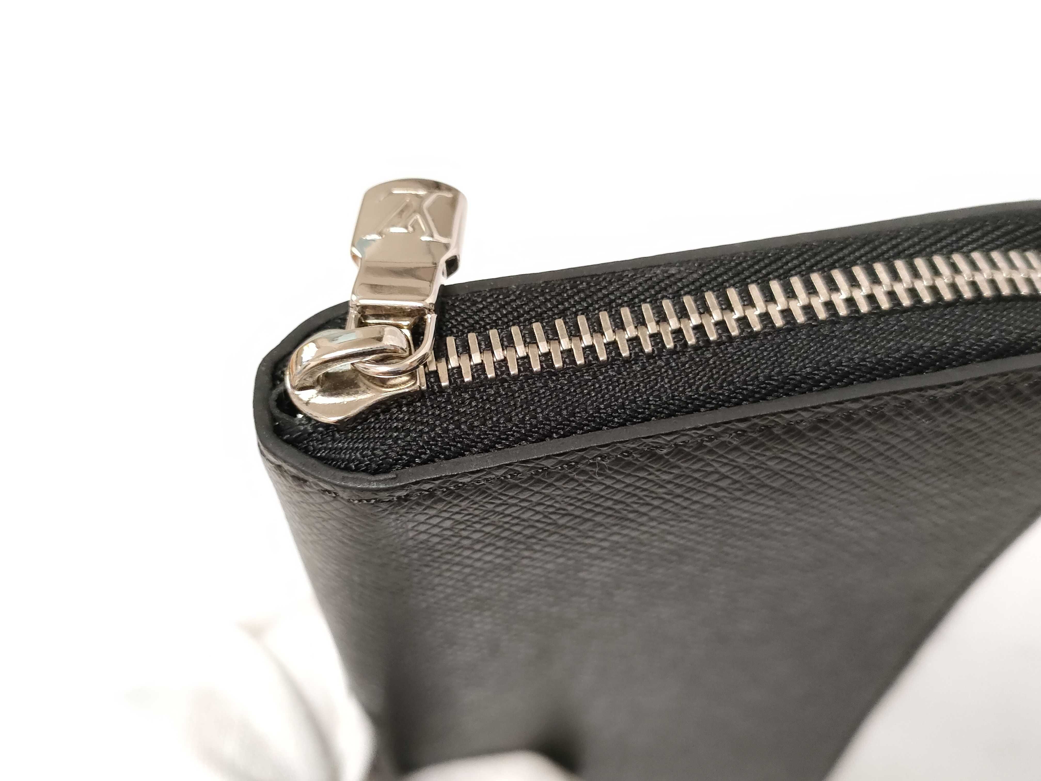 Taiga Vertical Wallet — view 3