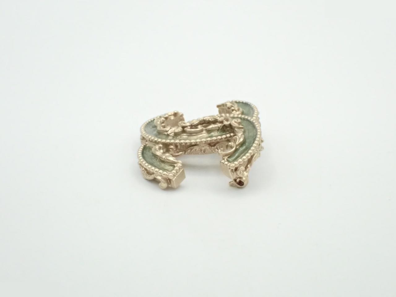 brooch B13C — view 3