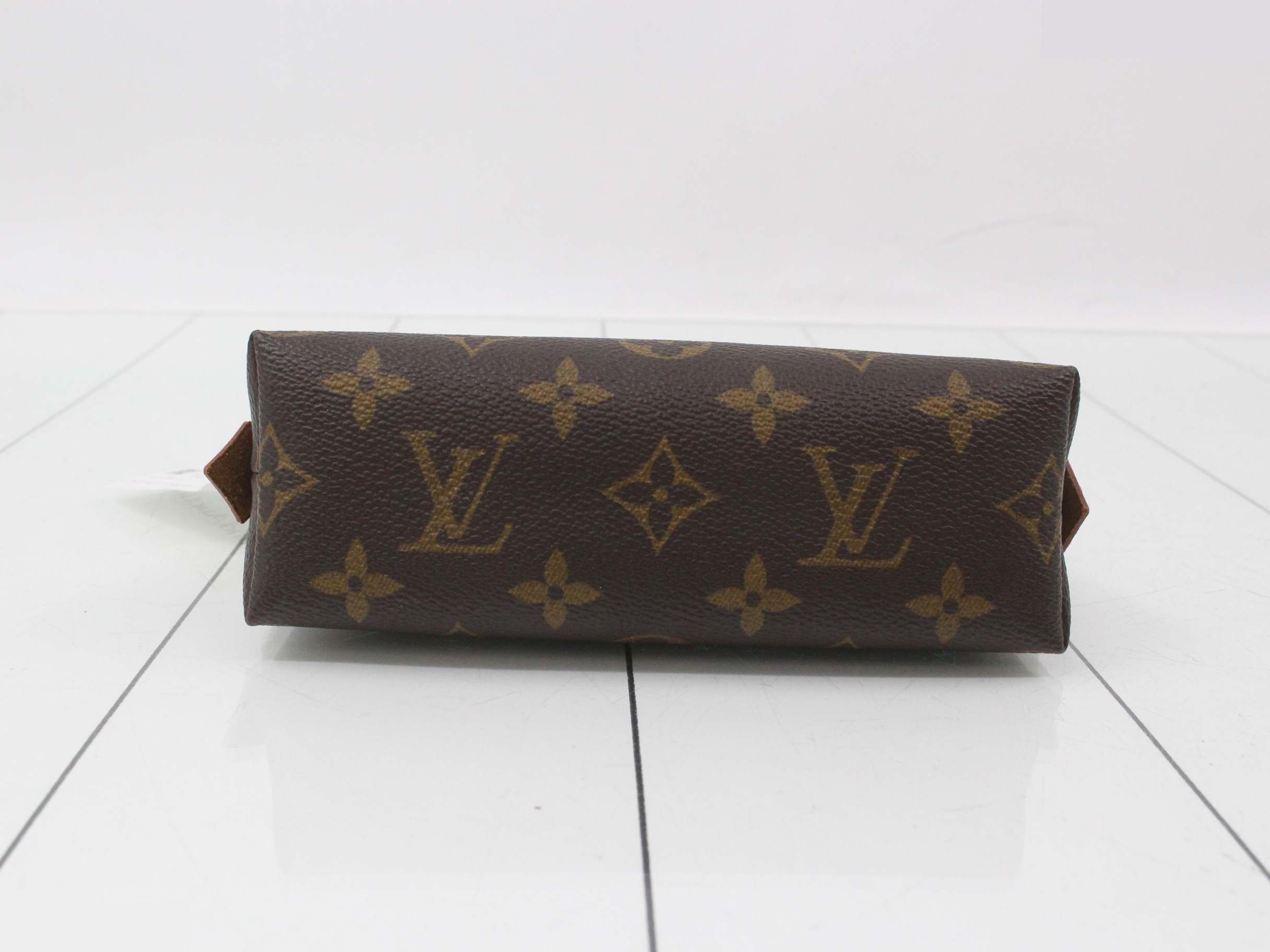 Monogram Pochette Cosmetic — view 3