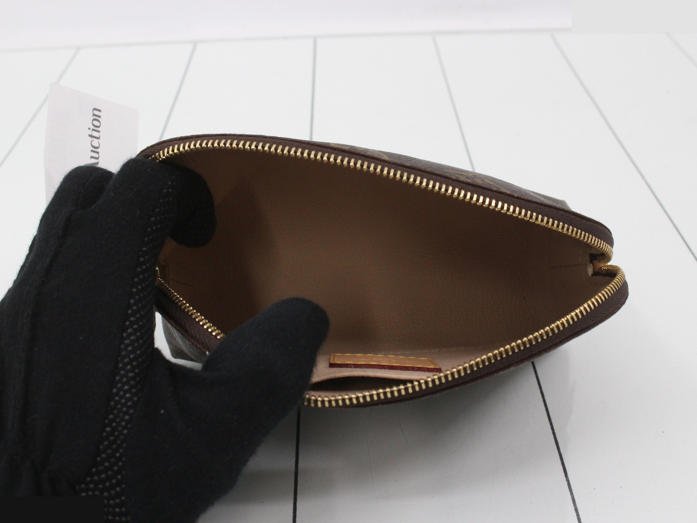 Monogram Pochette Cosmetic — view 4