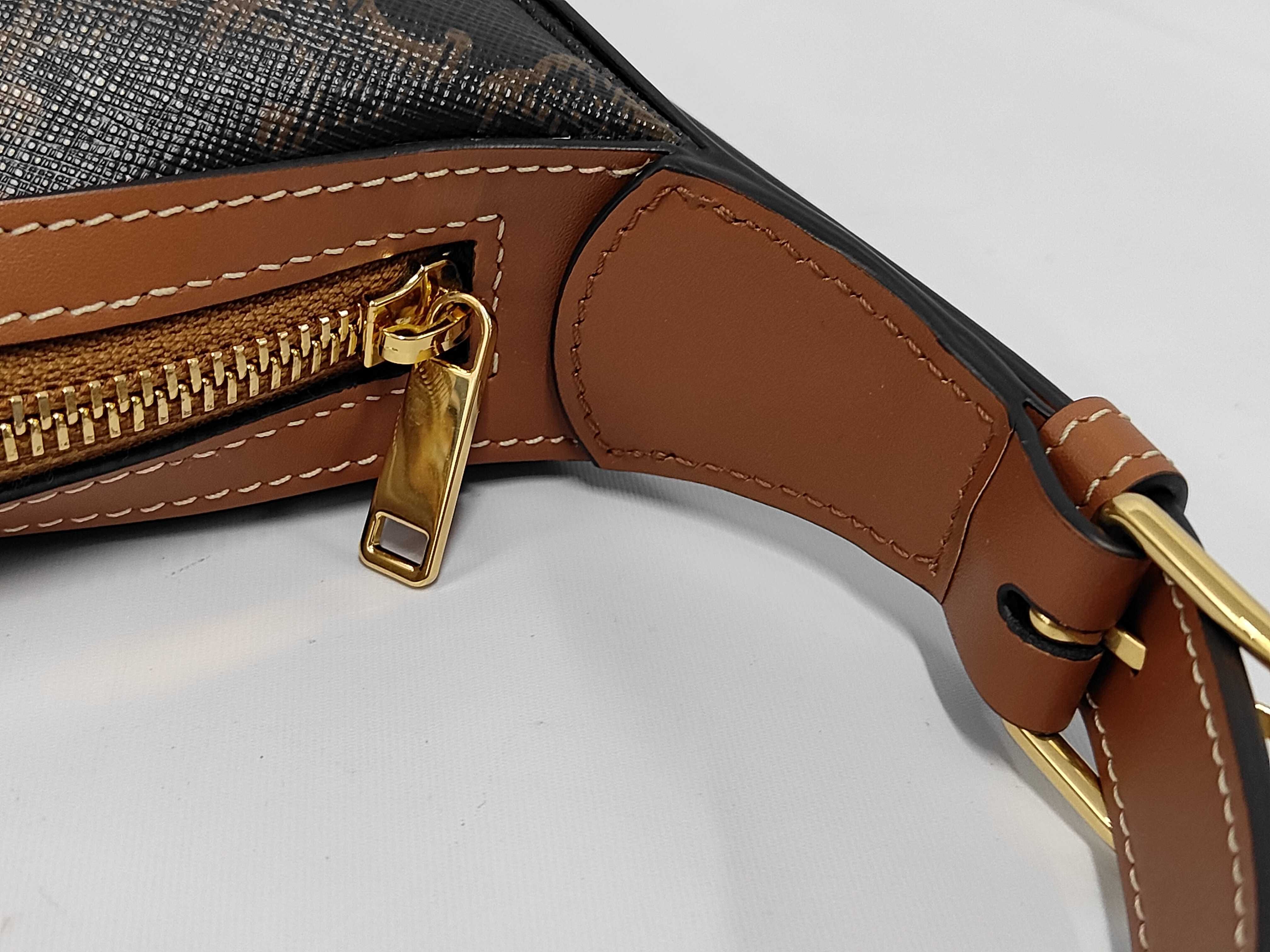 Eloise Cuir Triomphe PVC Tan Shoulder Bag — view 7
