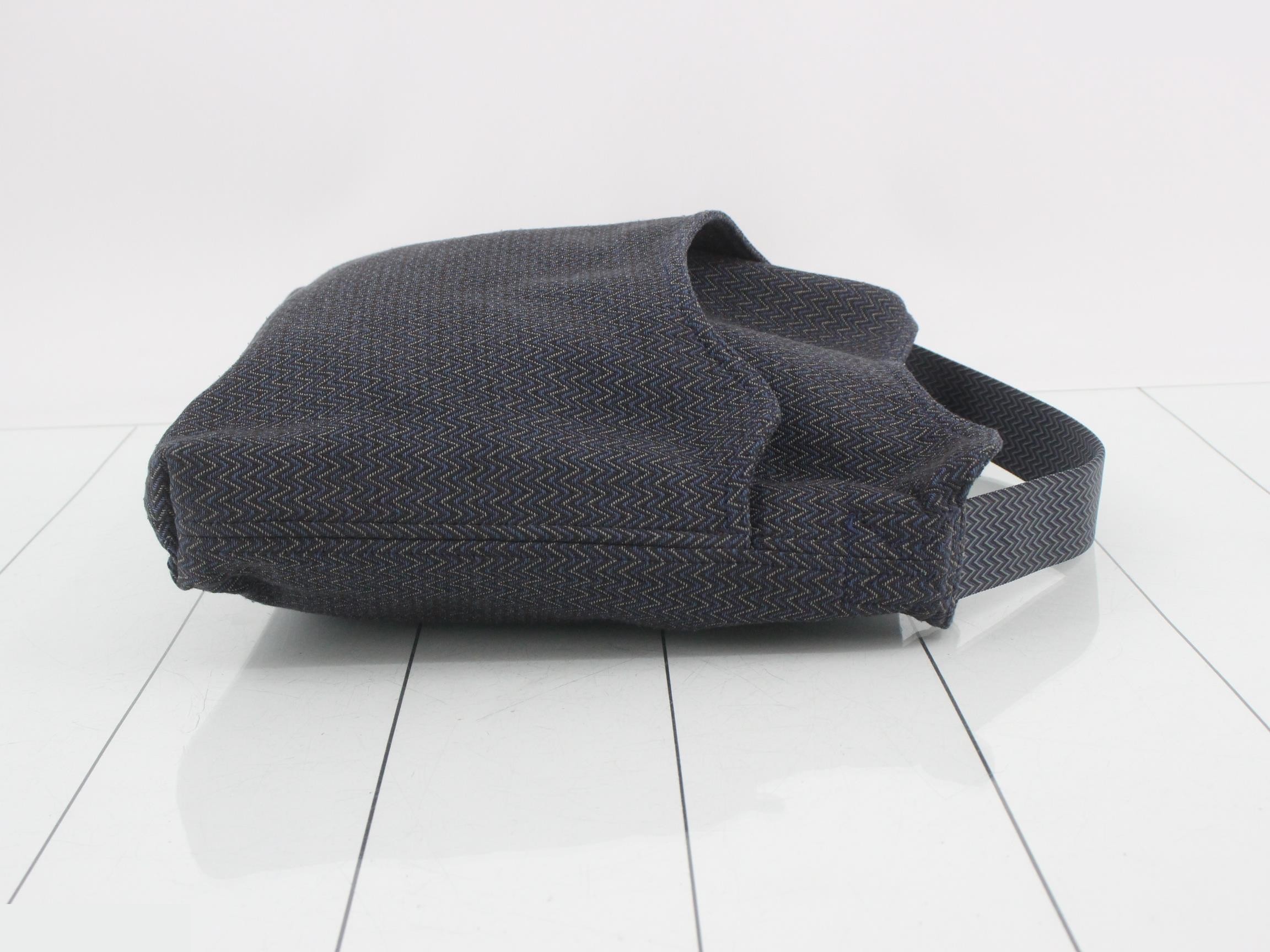 Sac de Pansage Shoulder Bag — view 3
