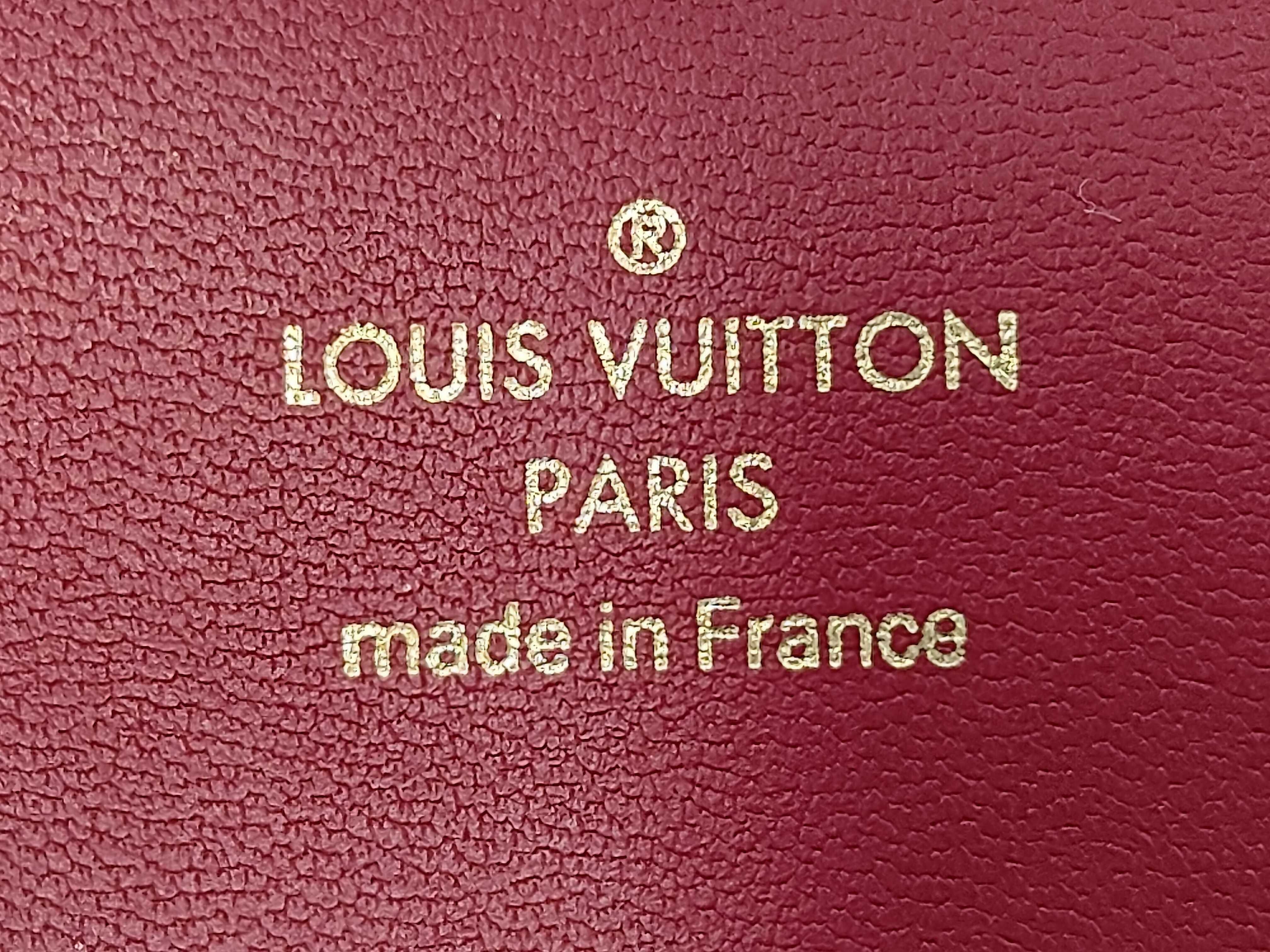 wallet — view 12