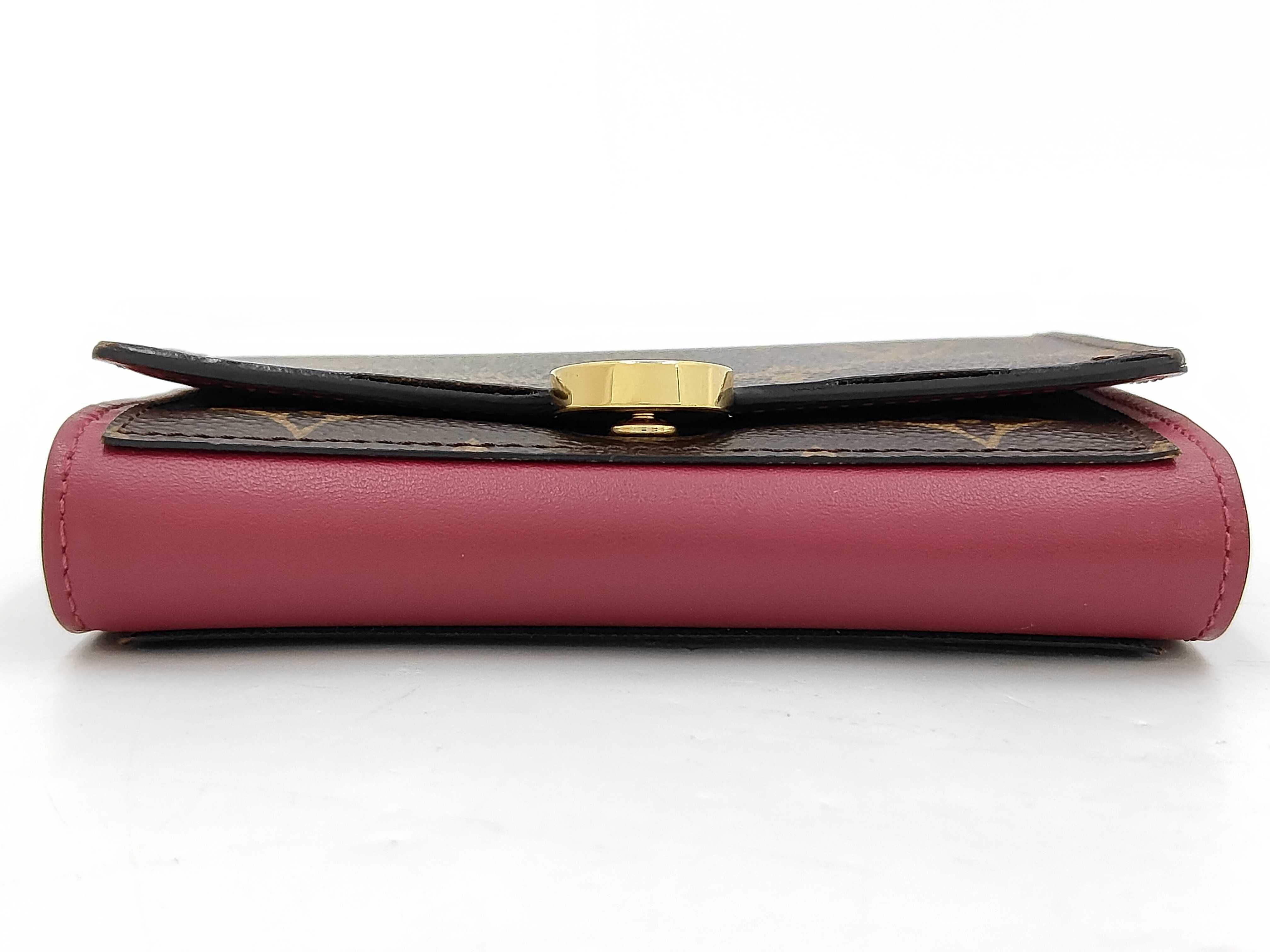 wallet — view 3