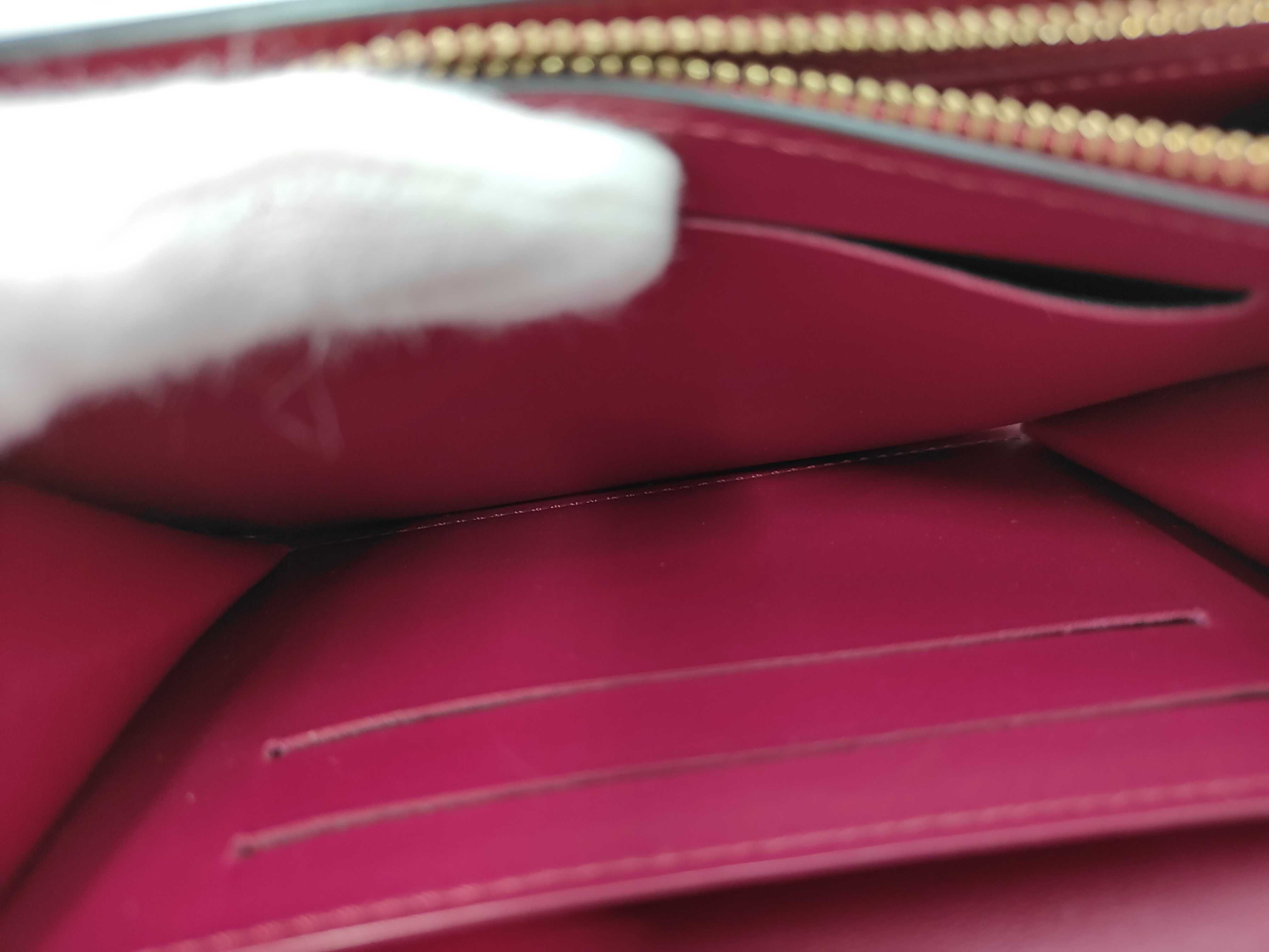 wallet — view 10