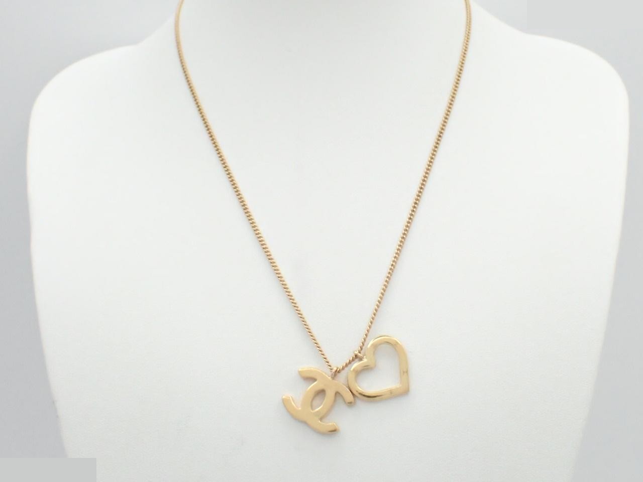 Necklace 04P Coco Mark Heart Gold Chain — view 3