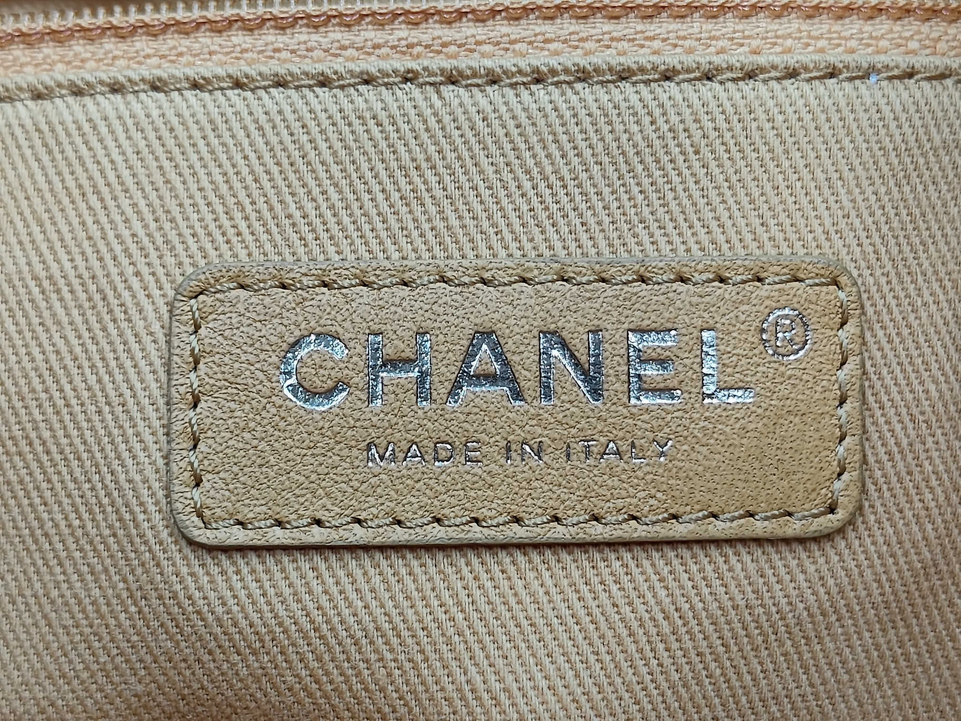Deauville Bucket Bag (Yellow) Shoulder Bag — view 11